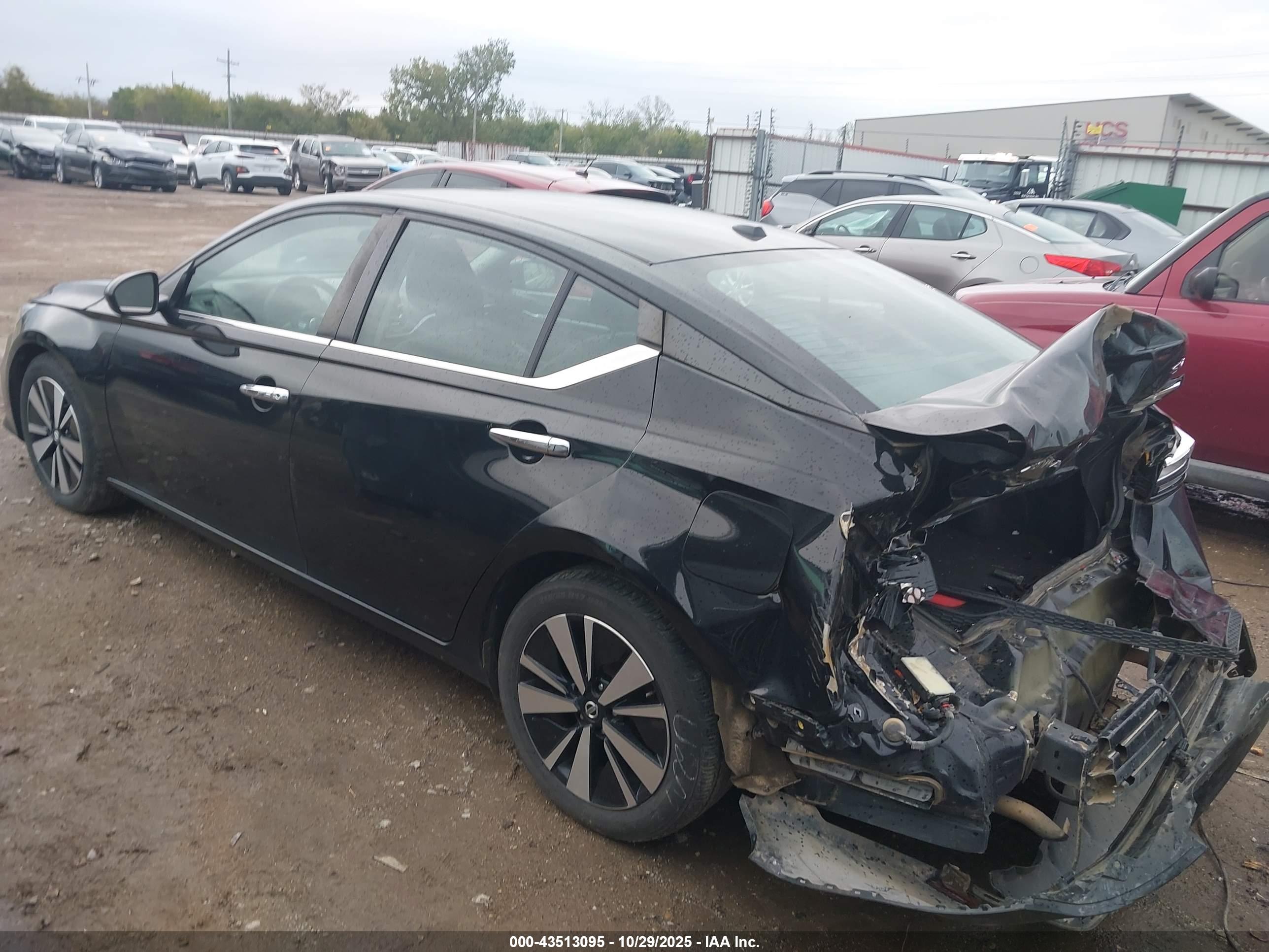 NISSAN ALTIMA image 3