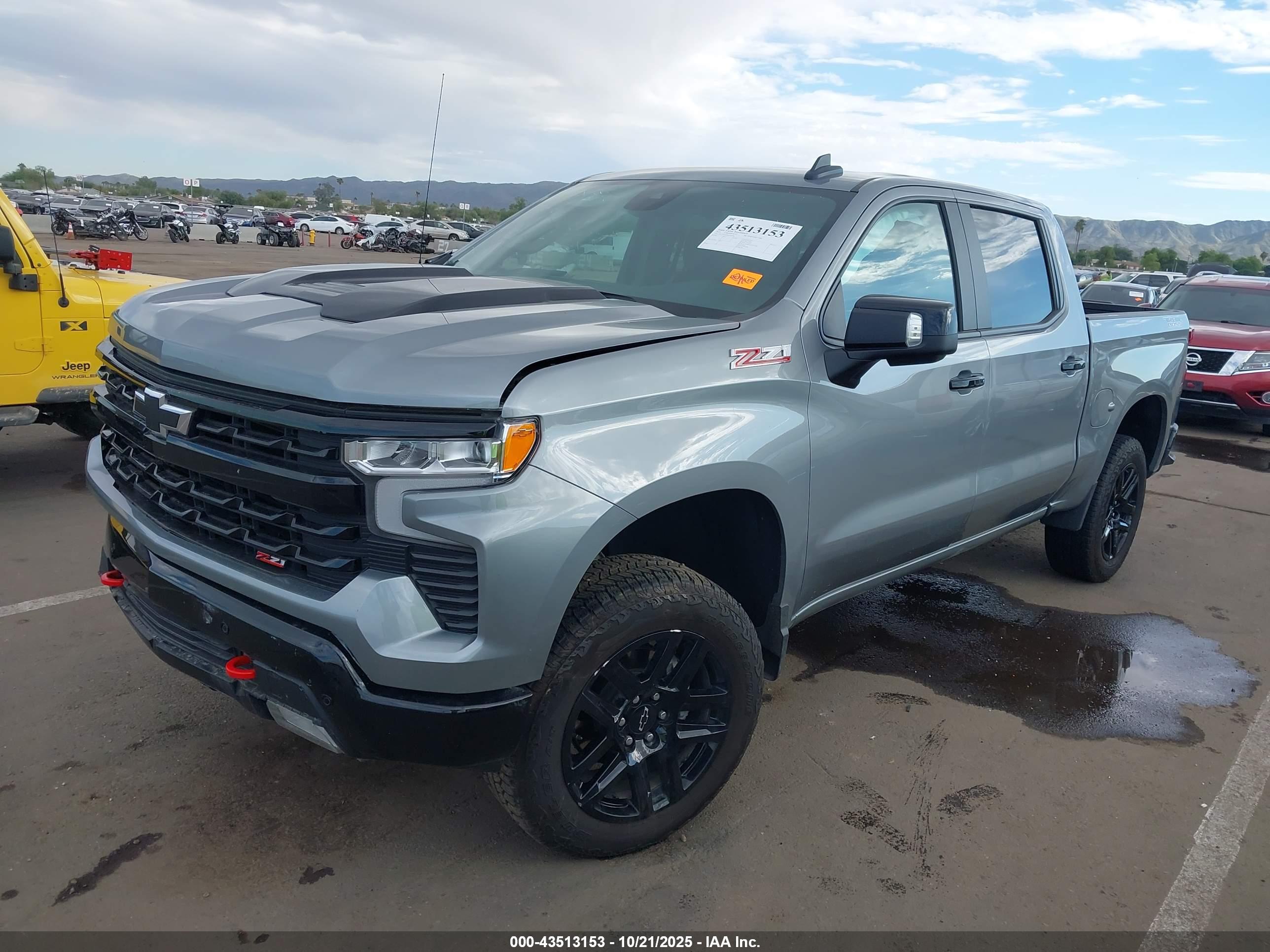 CHEVROLET SILVERADO image 2
