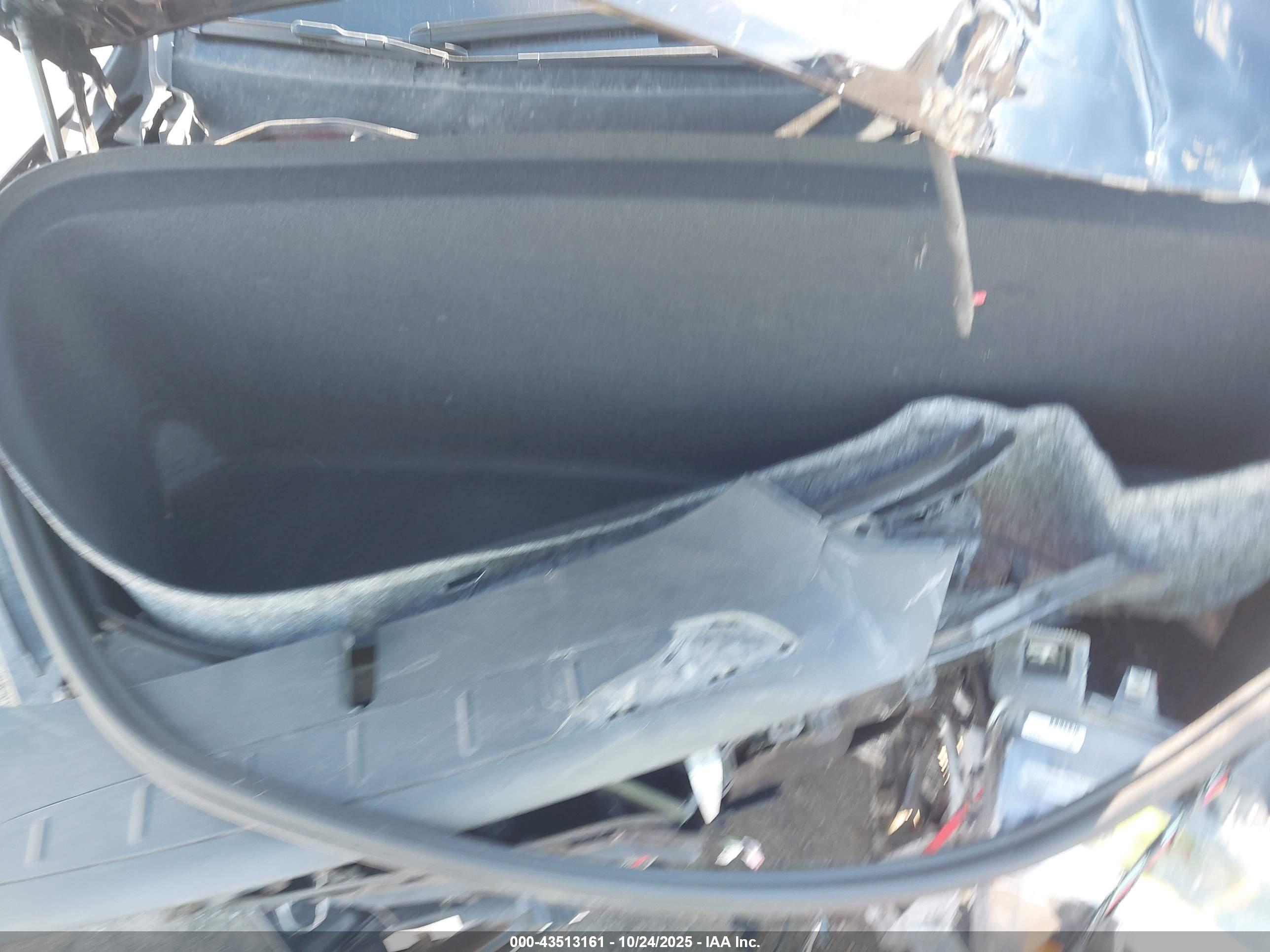 TESLA MODEL image 10