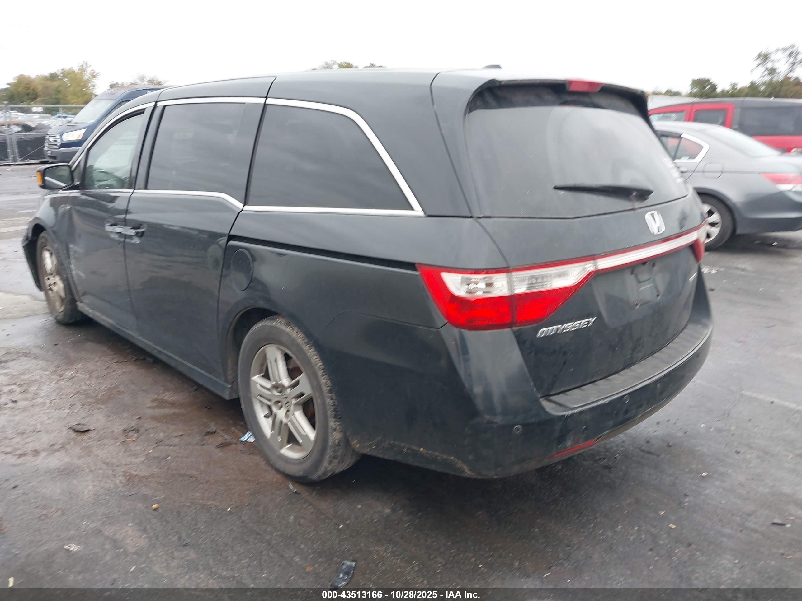 HONDA ODYSSEY image 3