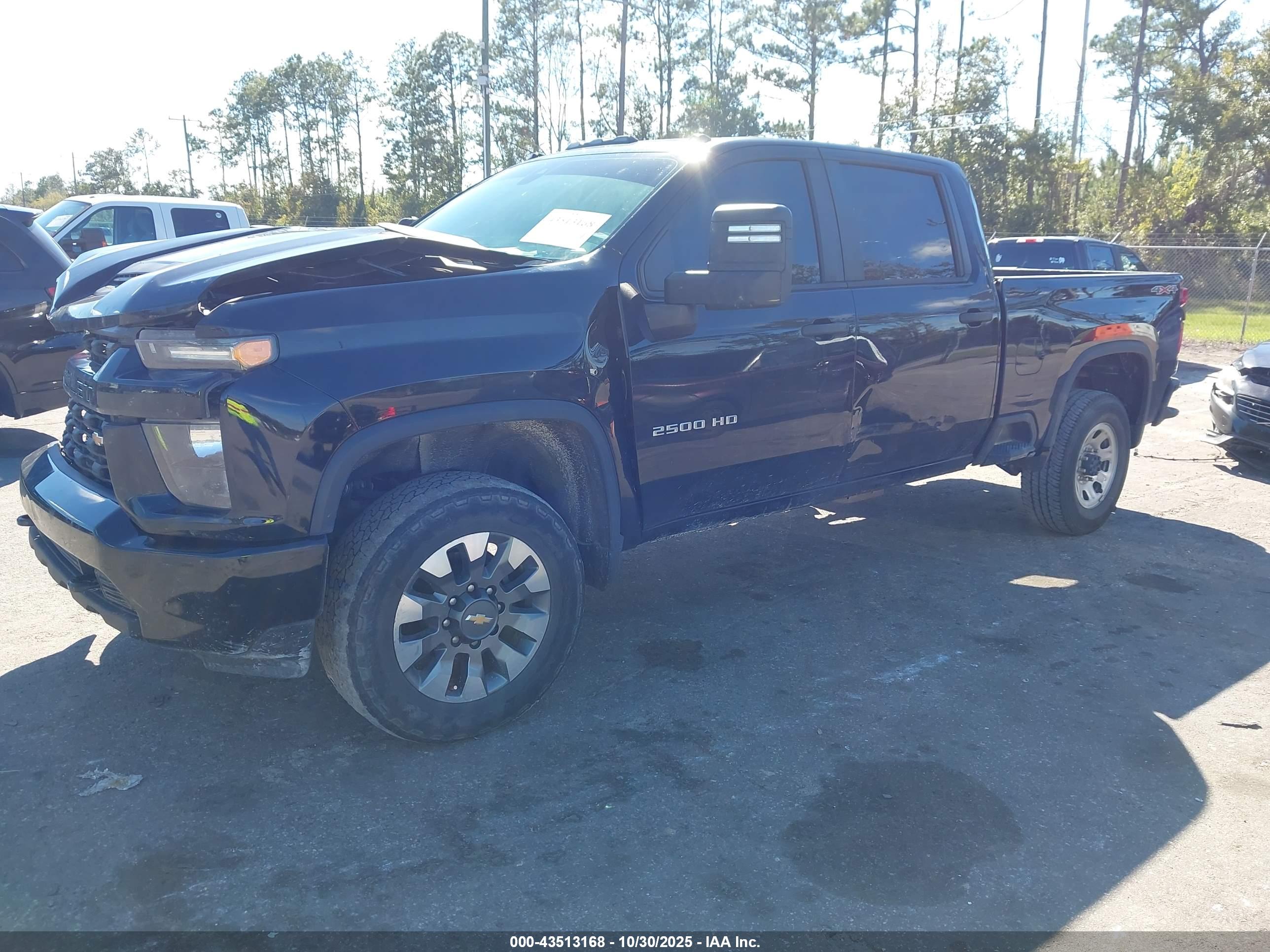 CHEVROLET SILVERADO image 2