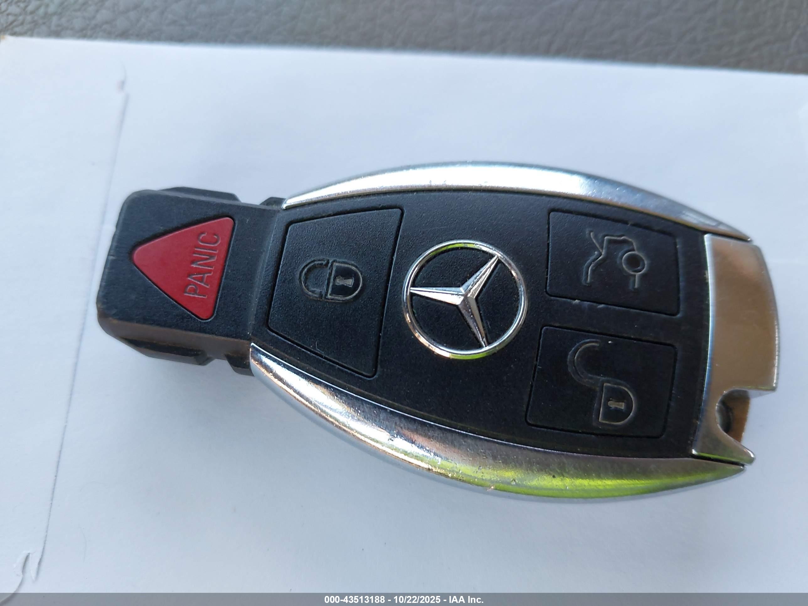 MERCEDES-BENZ GLA image 11