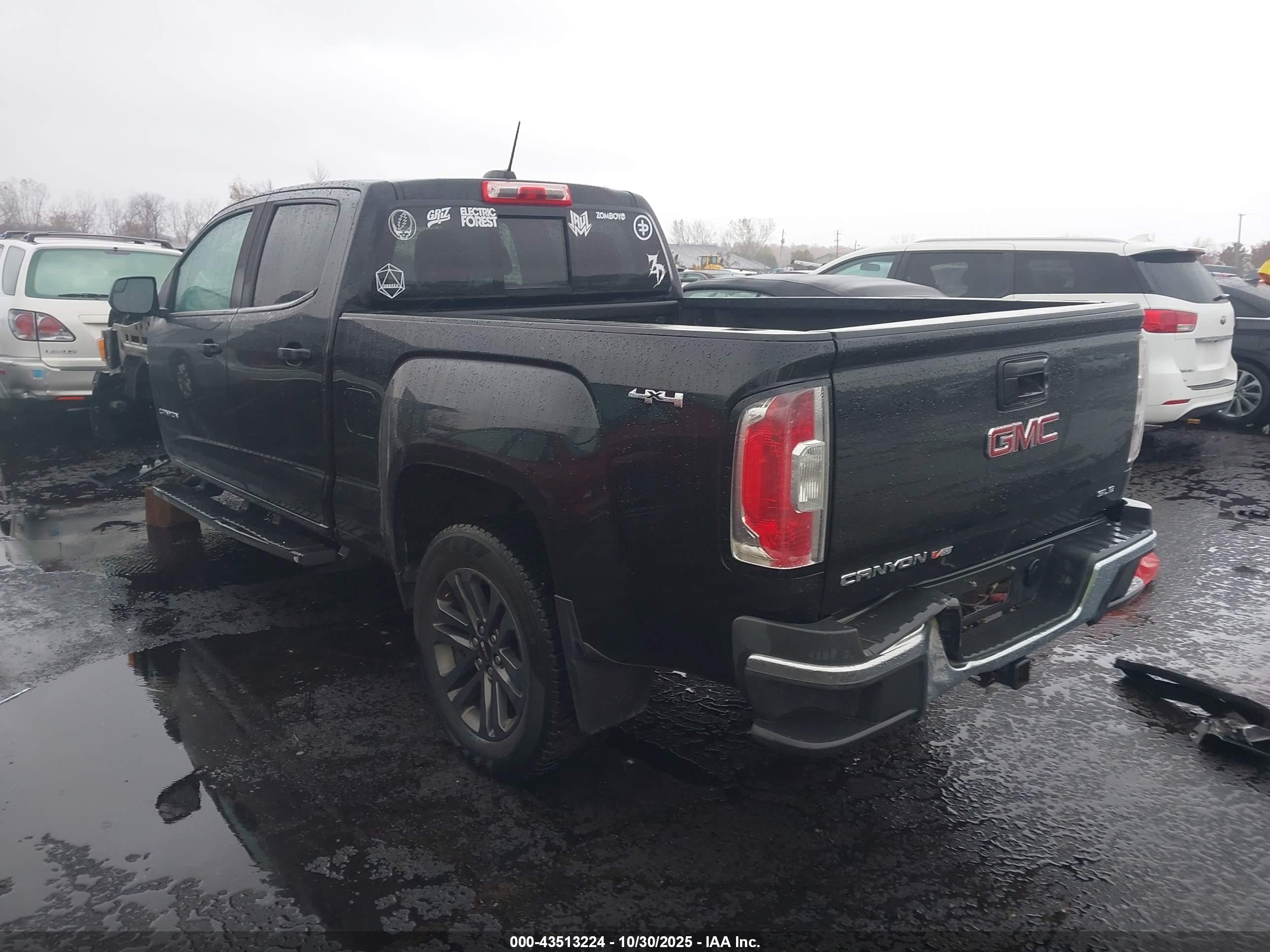 GMC CANYON image 3