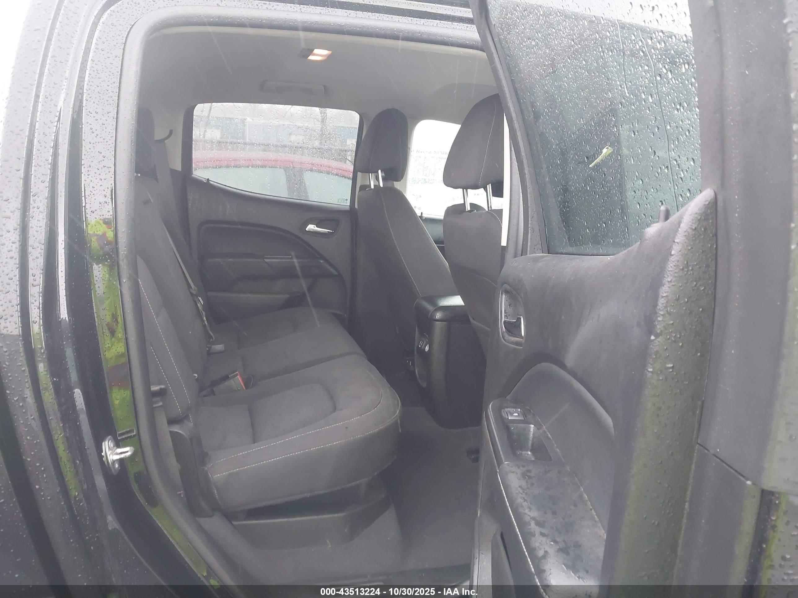 GMC CANYON image 8