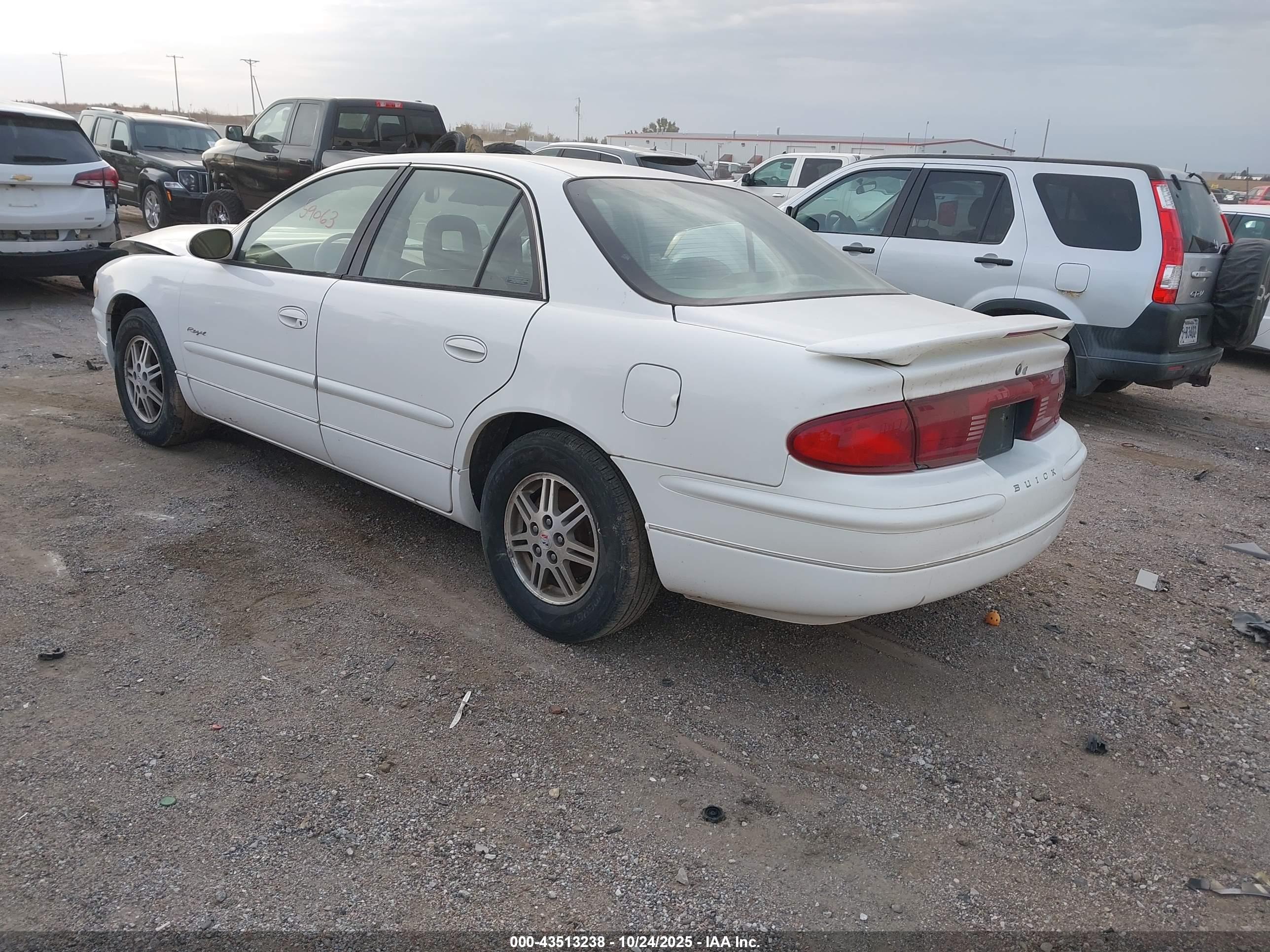 BUICK REGAL image 3