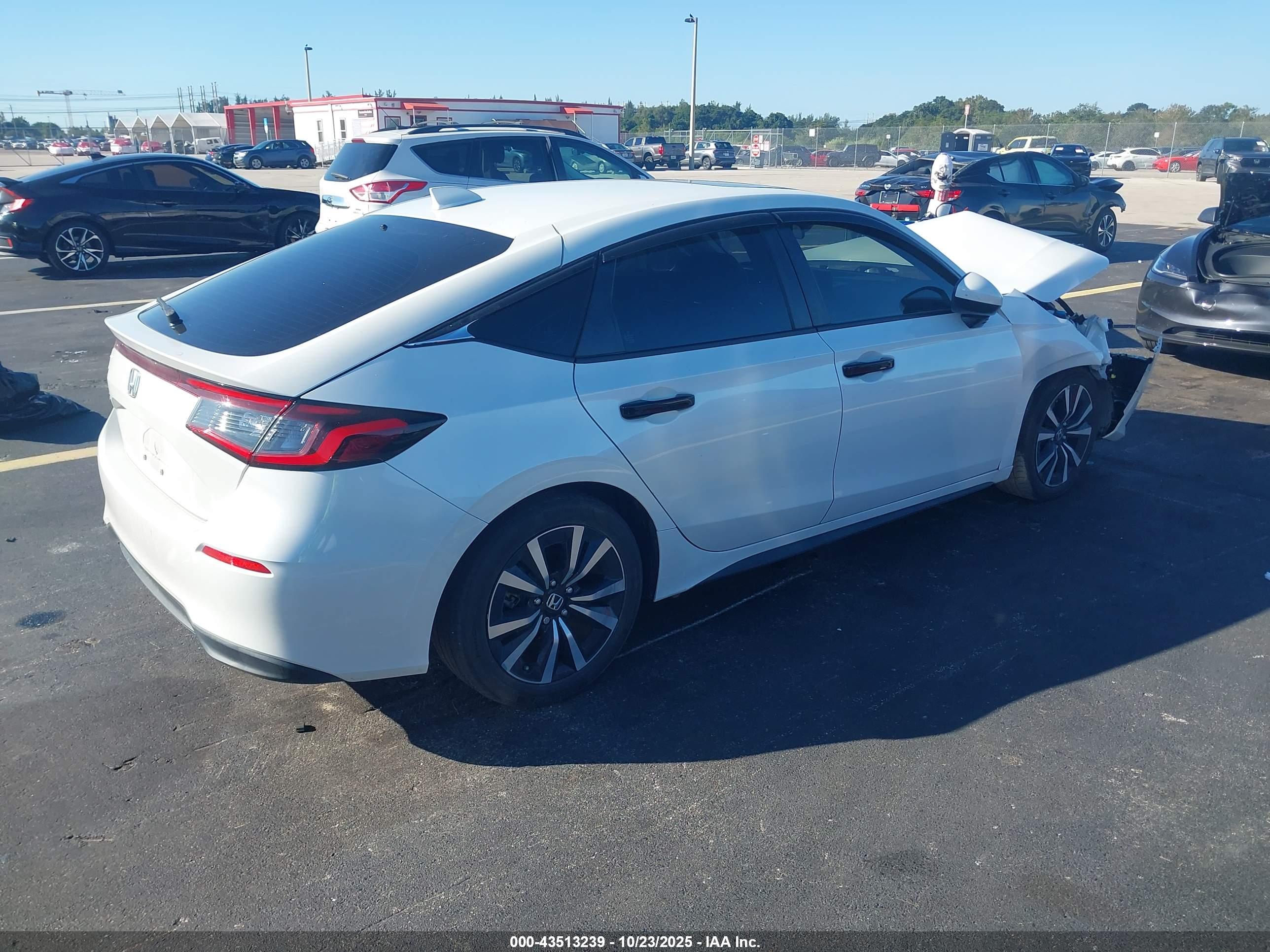 HONDA CIVIC image 4