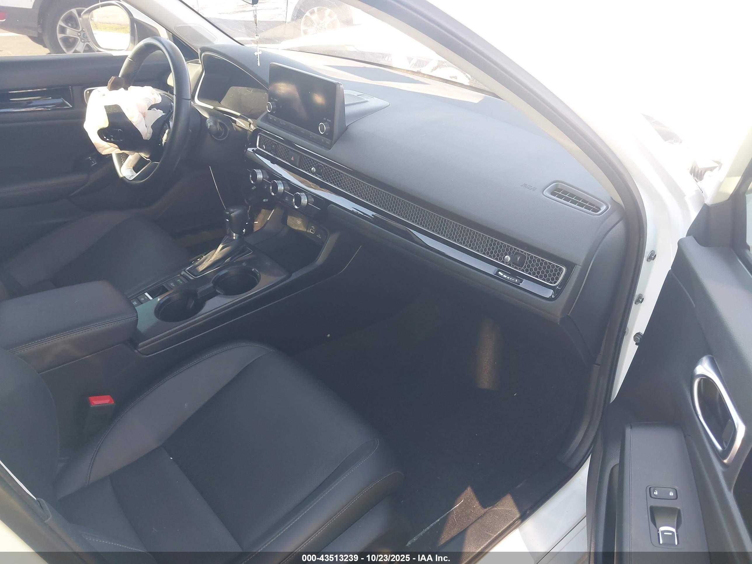 HONDA CIVIC image 5