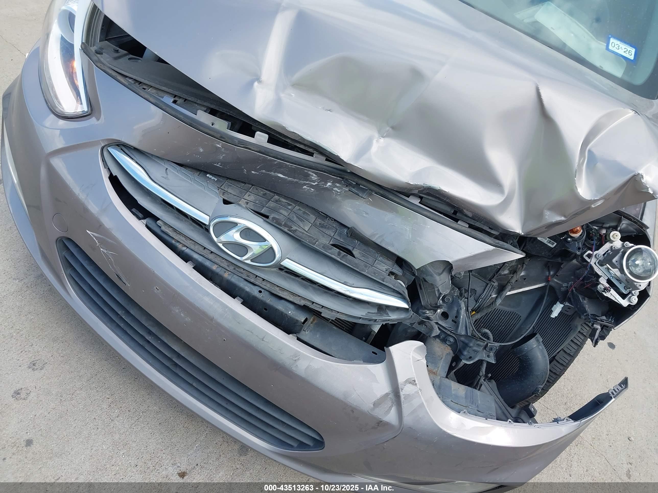 HYUNDAI ACCENT image 6
