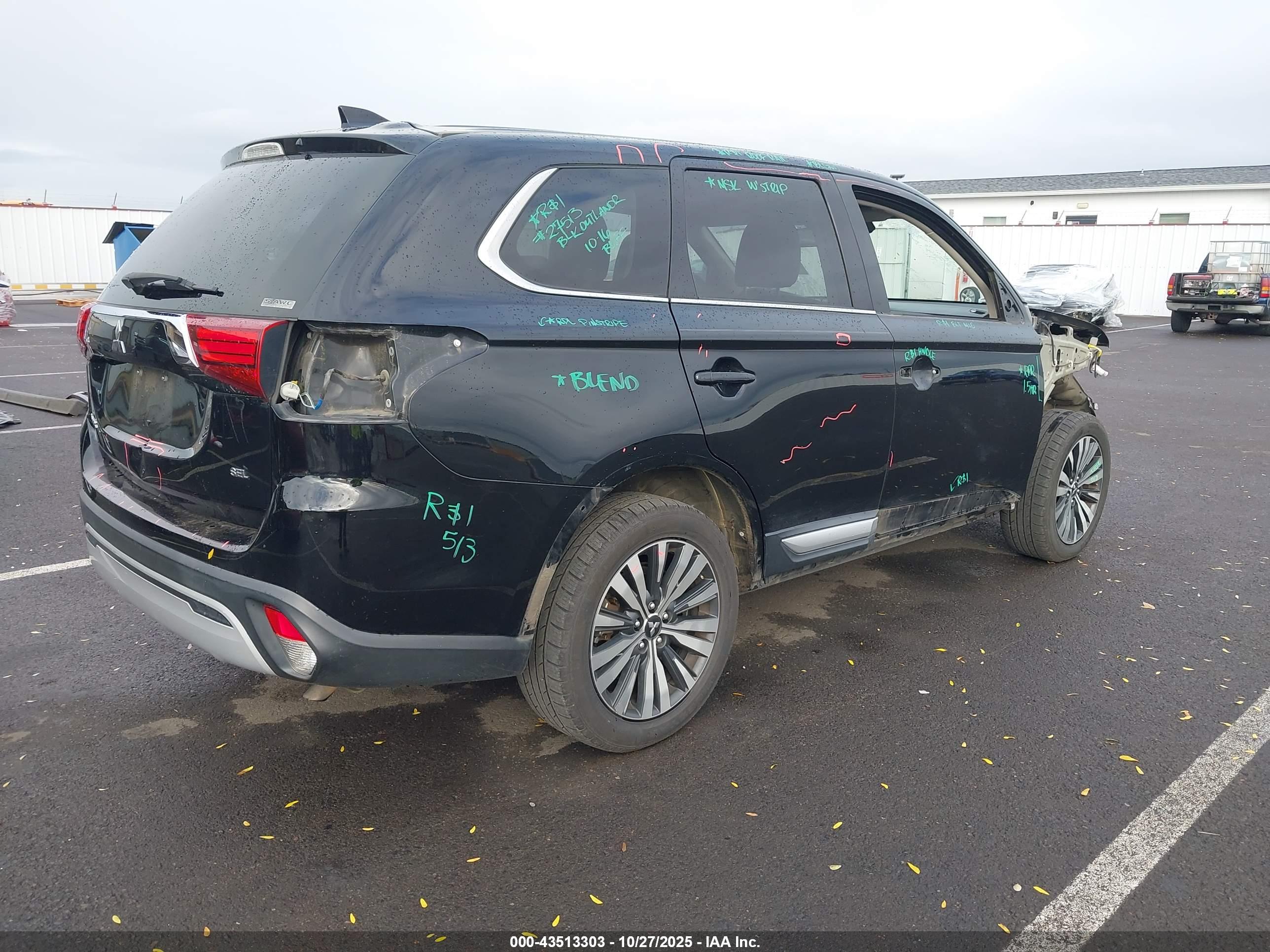 MITSUBISHI OUTLANDER image 4