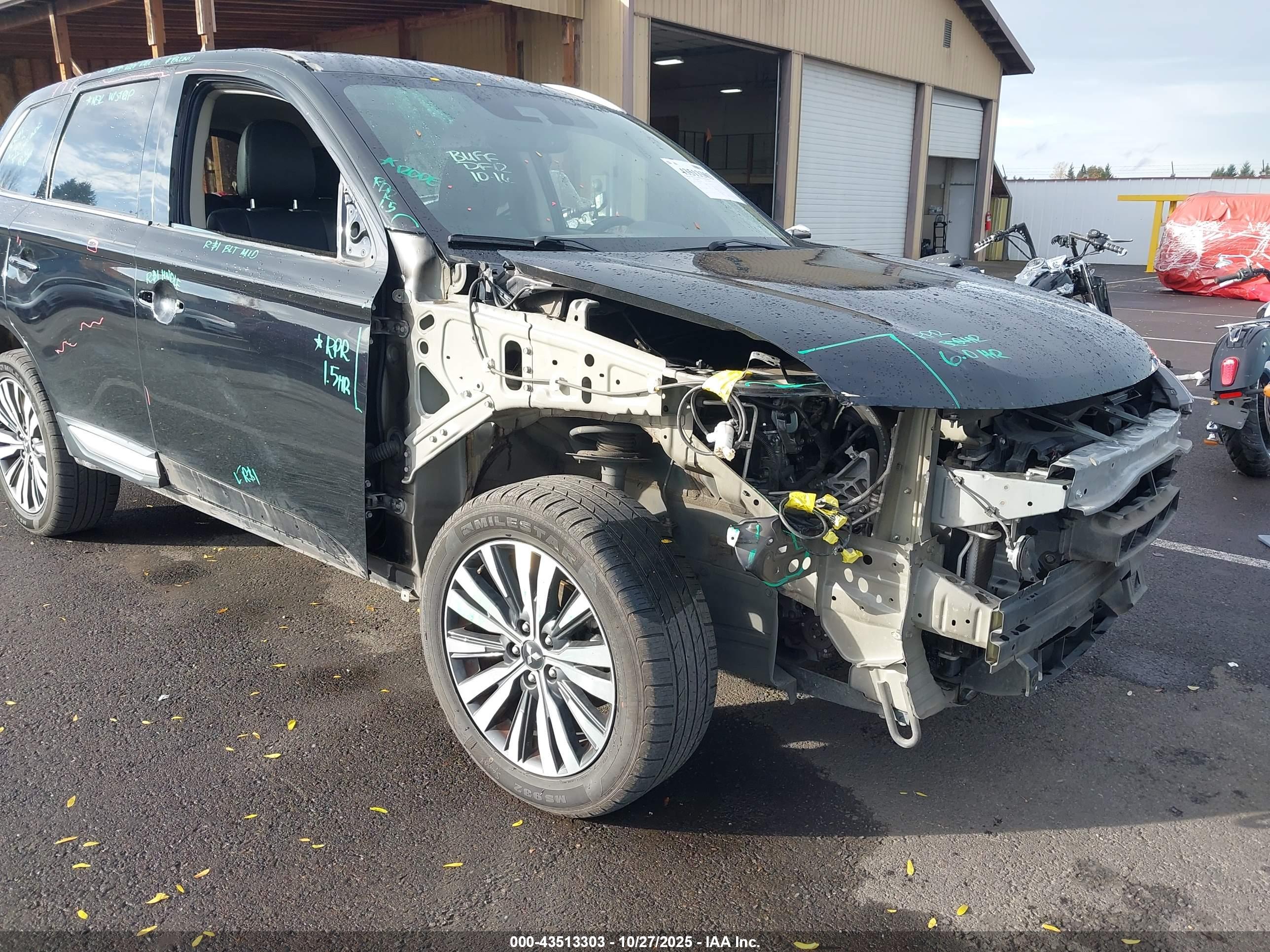 MITSUBISHI OUTLANDER image 6