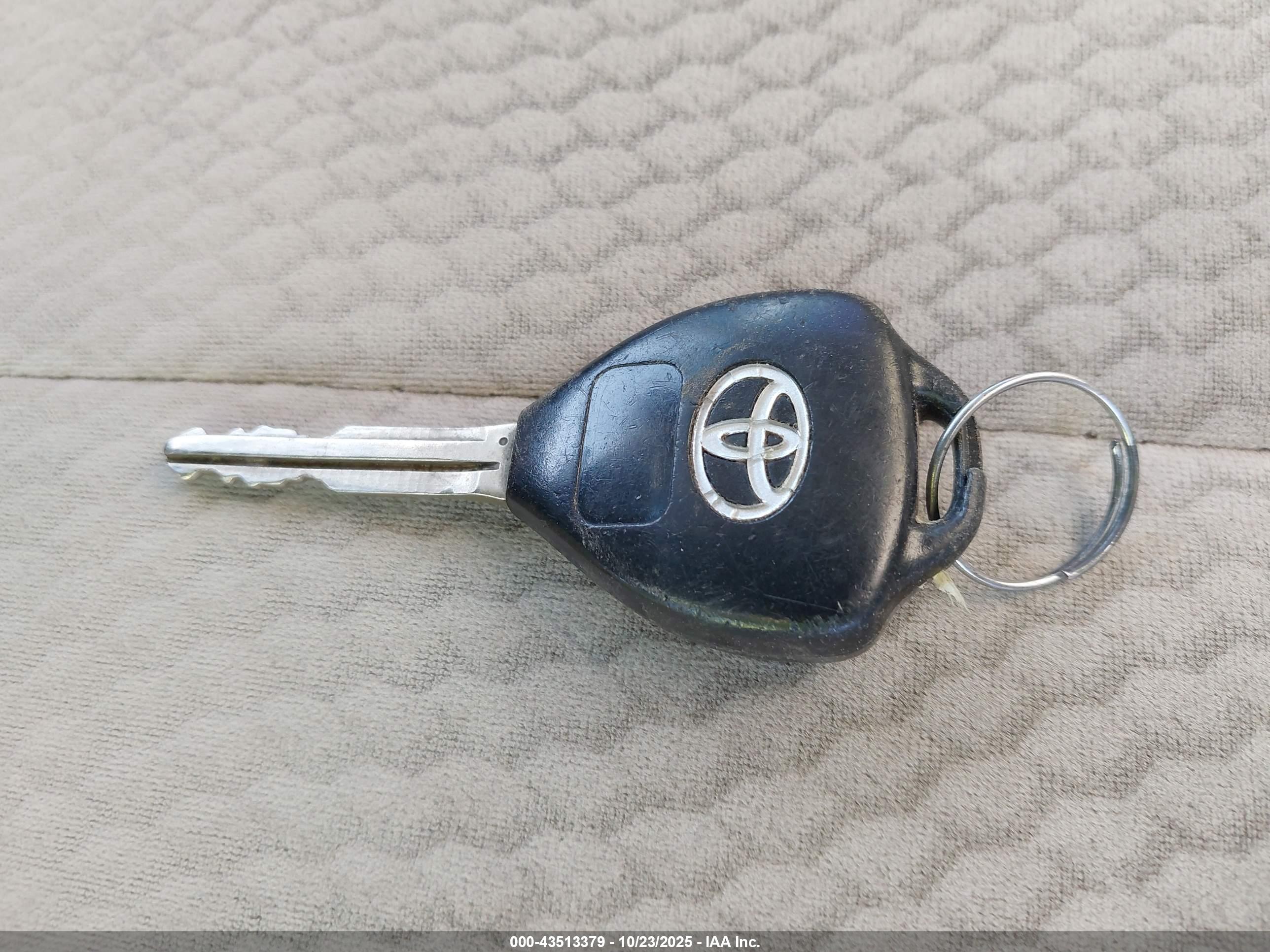 TOYOTA CAMRY image 11