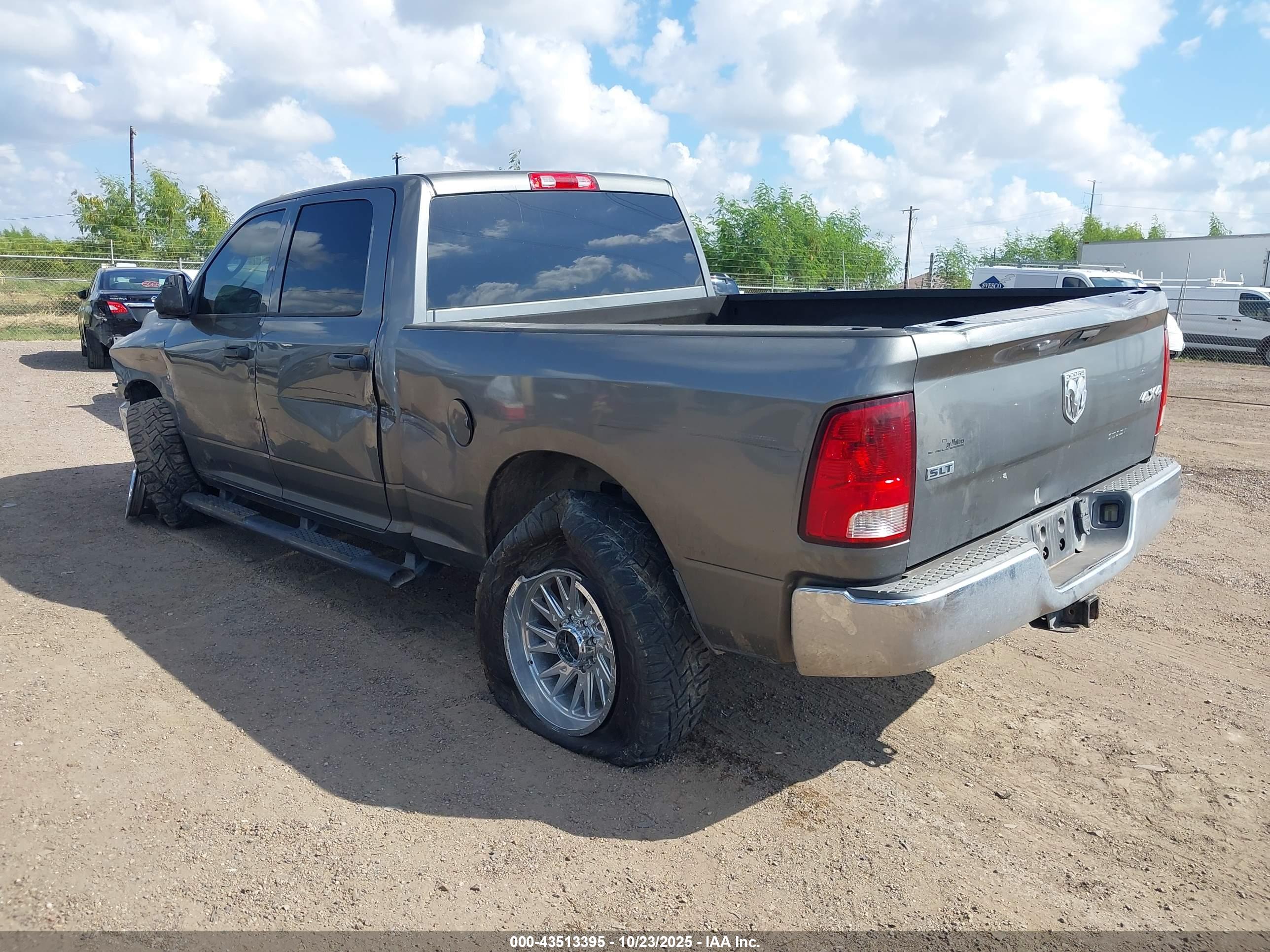 RAM 2500 image 3