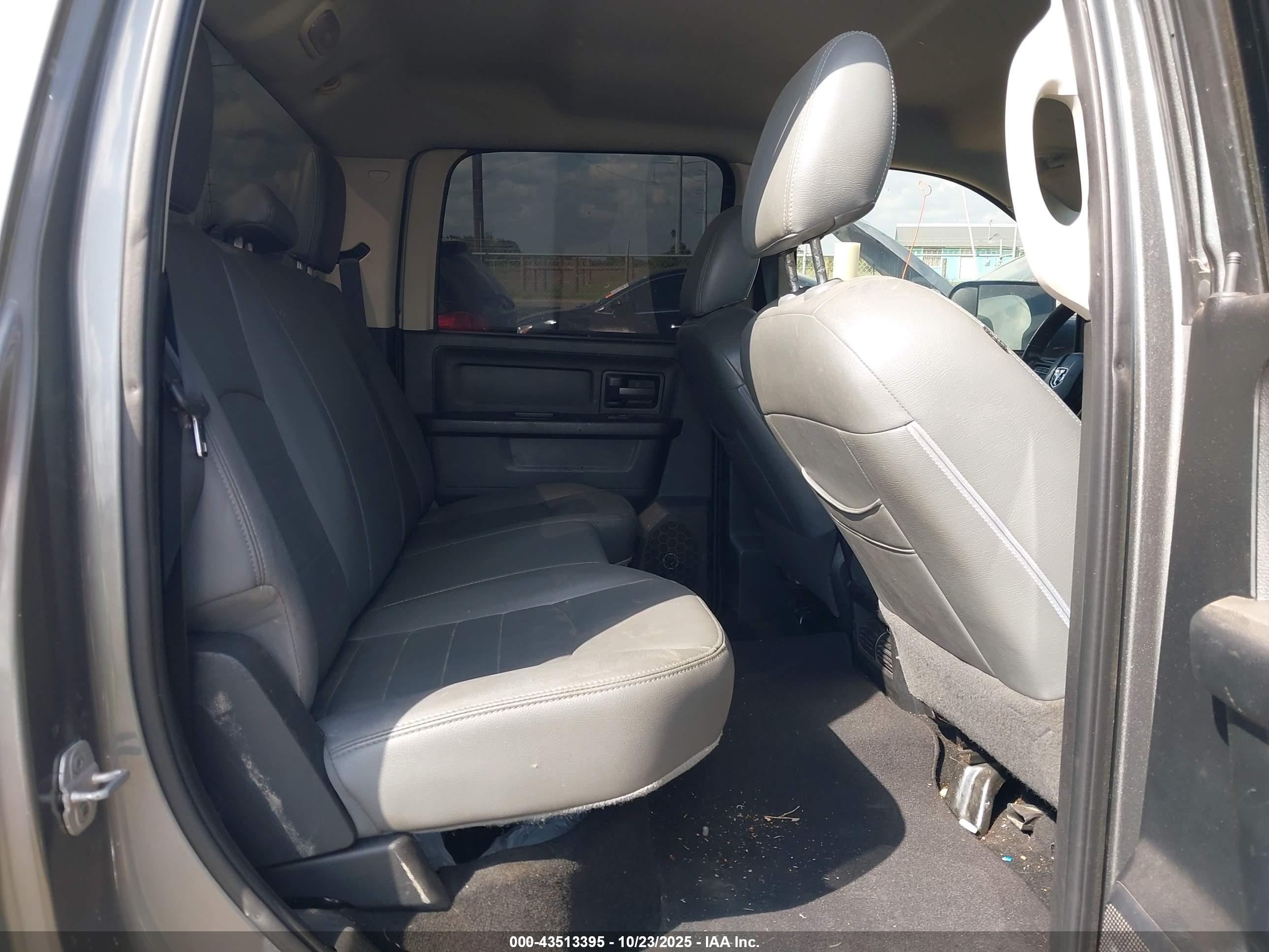 RAM 2500 image 8