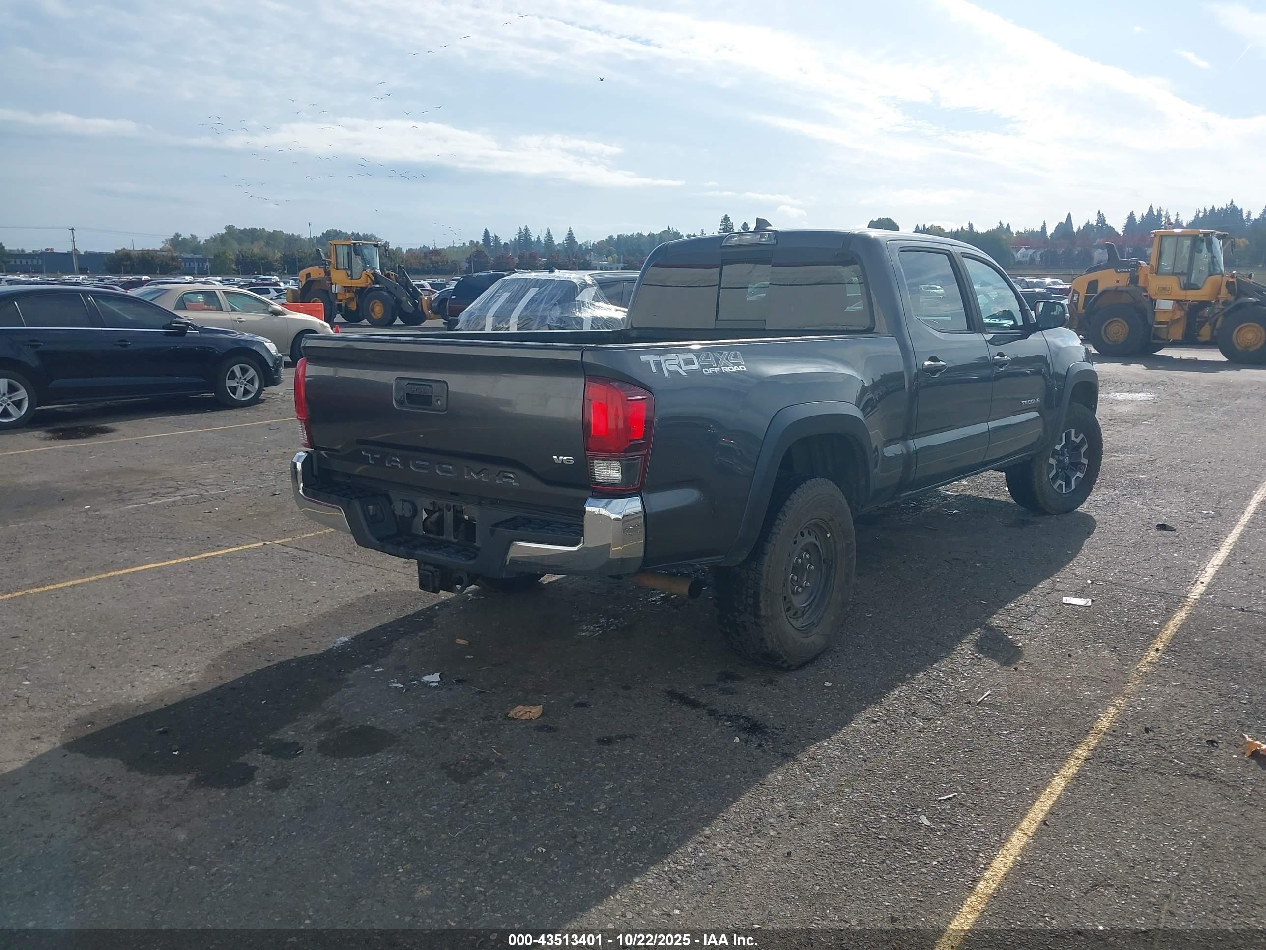 TOYOTA TACOMA image 4