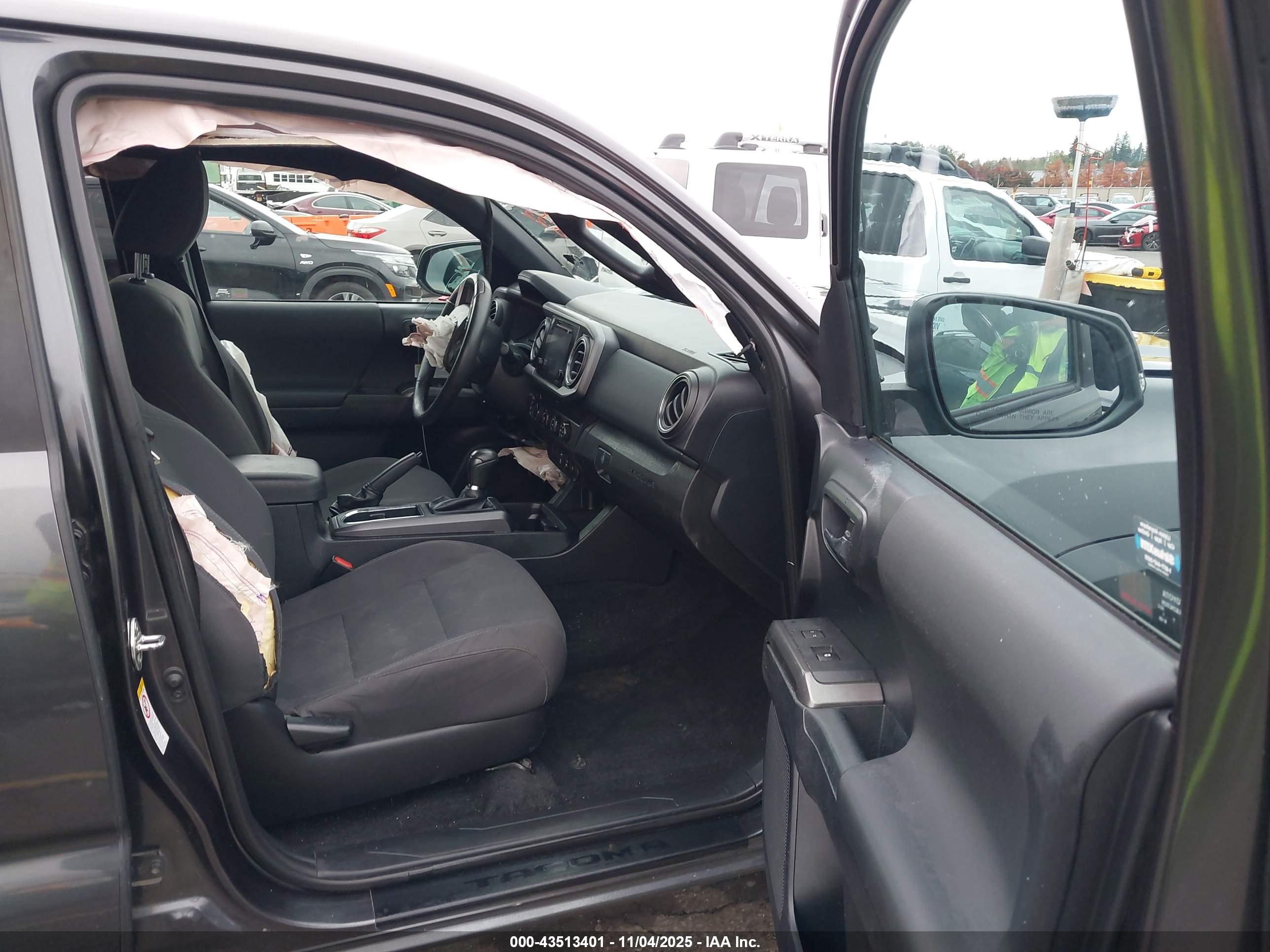 TOYOTA TACOMA image 5