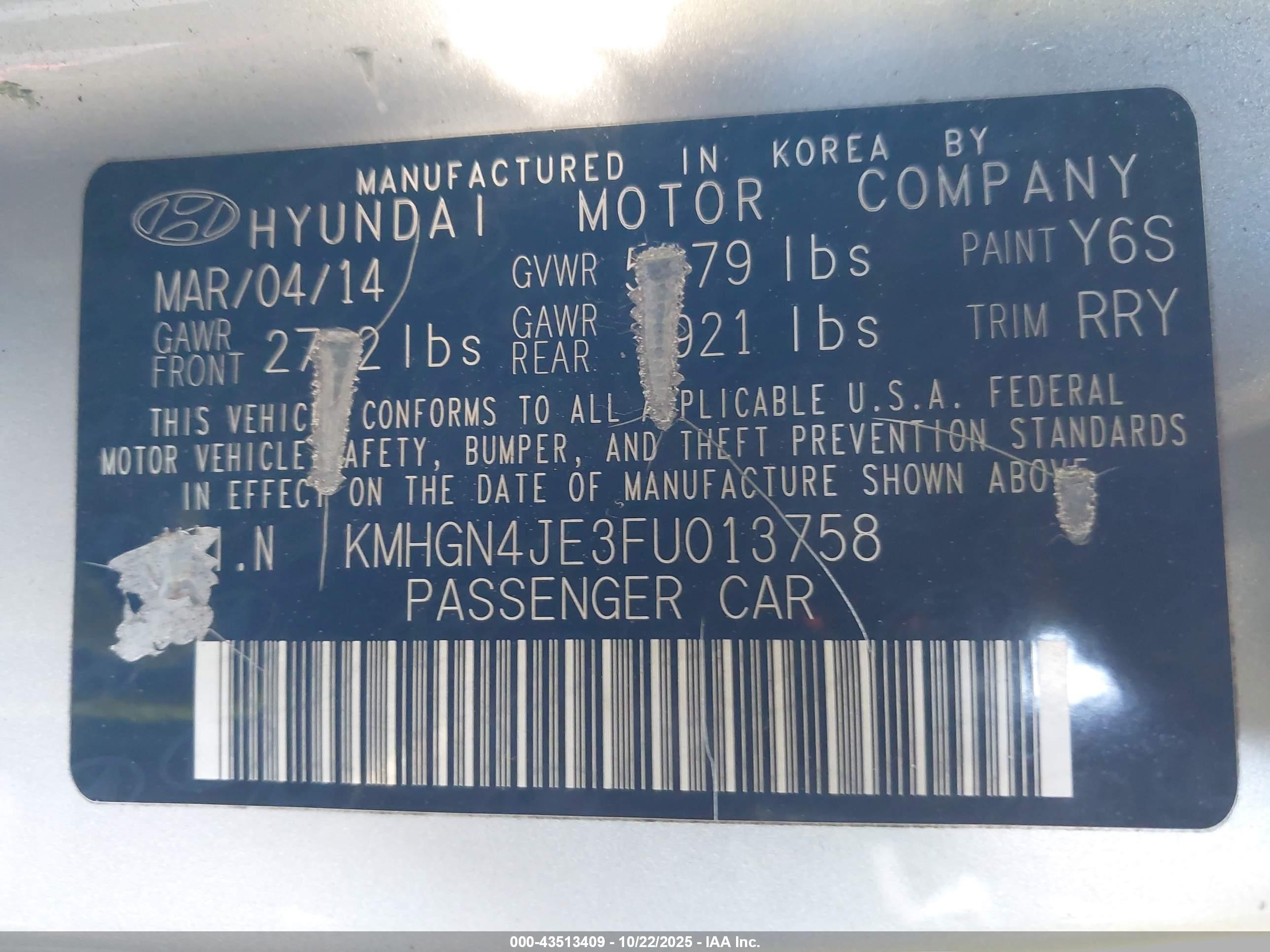 HYUNDAI GENESIS image 9