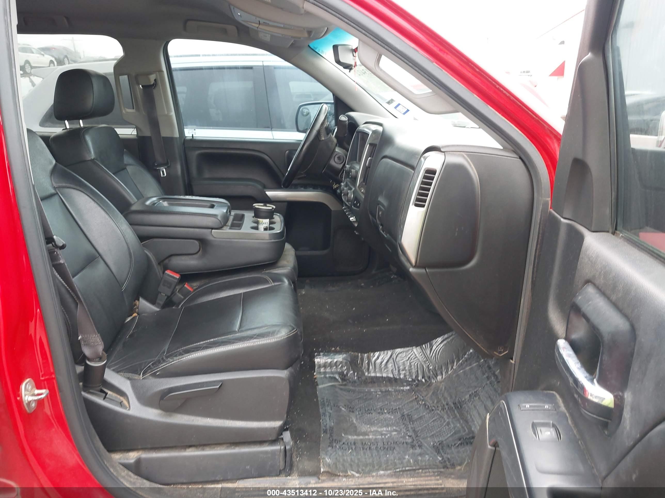 CHEVROLET SILVERADO image 5