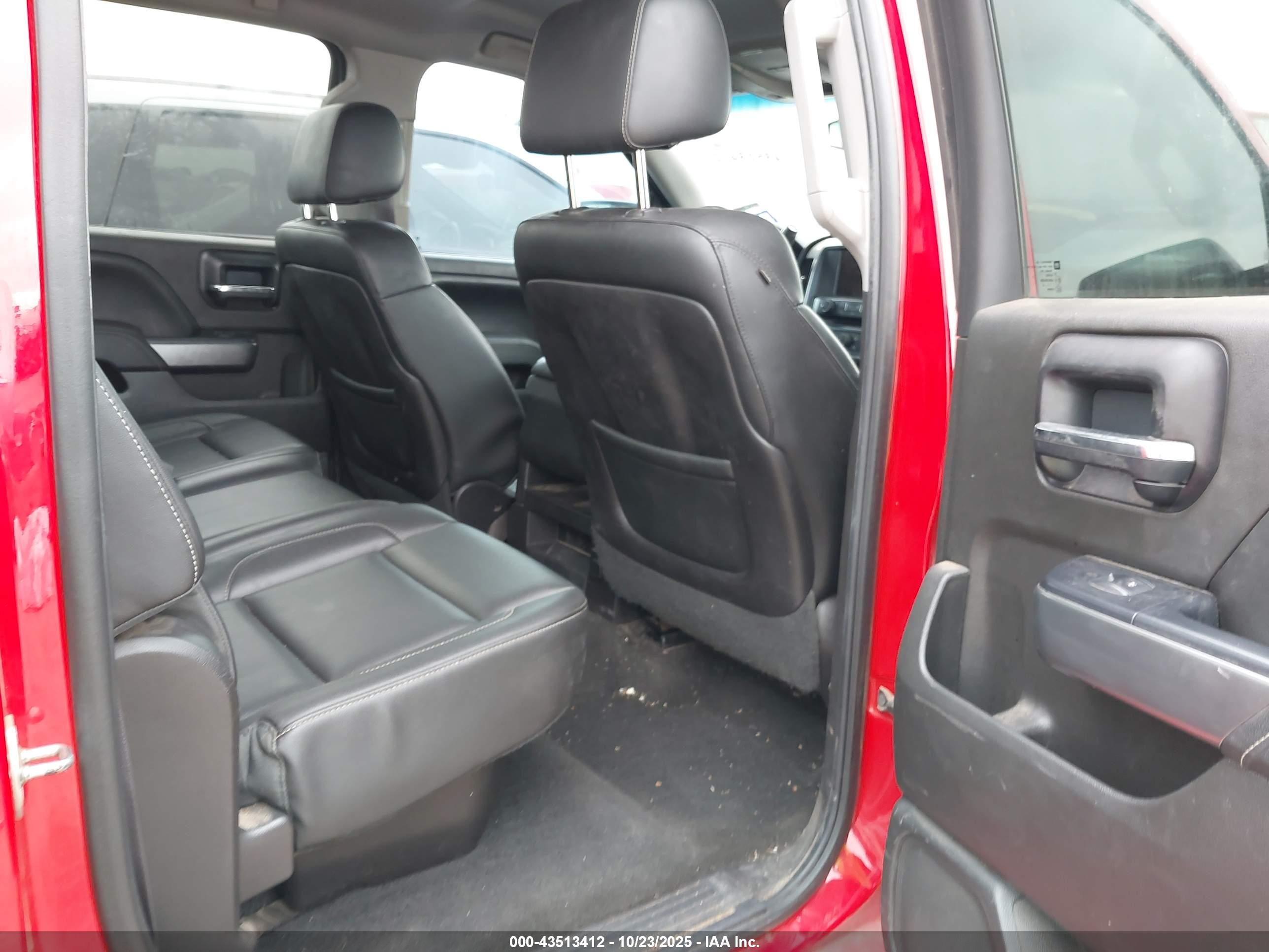 CHEVROLET SILVERADO image 8