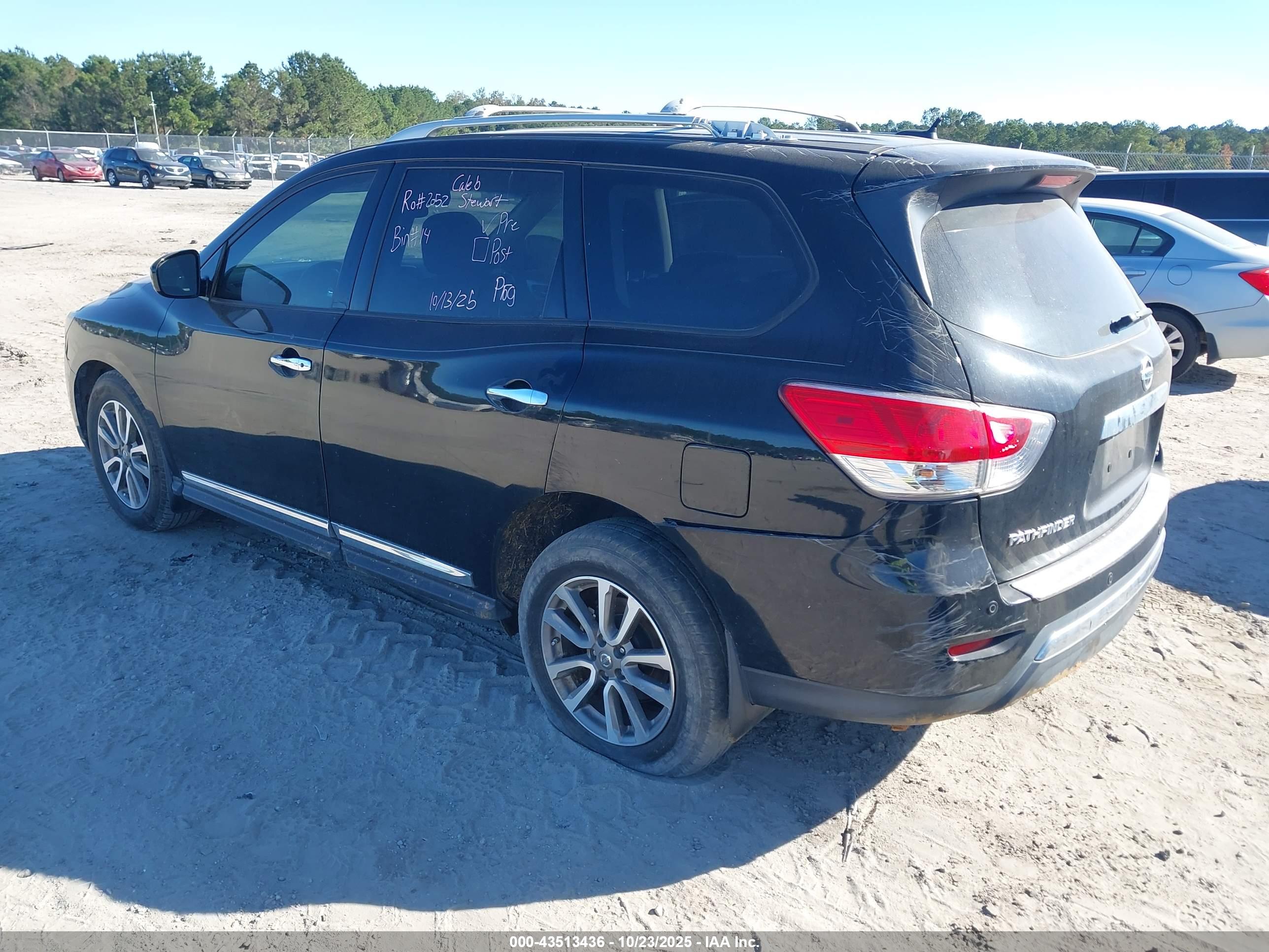 NISSAN PATHFINDER image 3