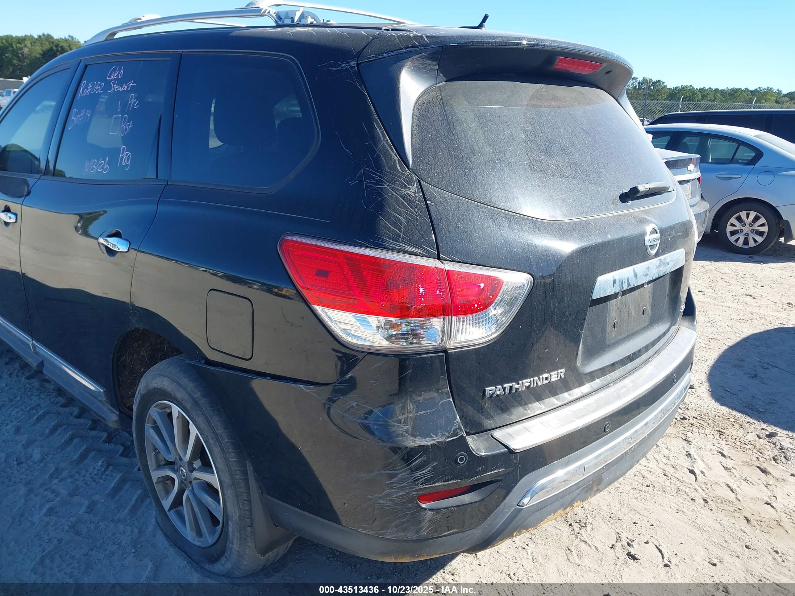 NISSAN PATHFINDER image 6