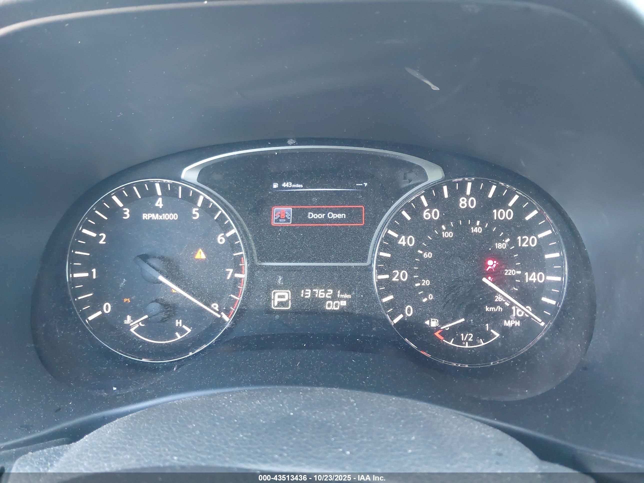 NISSAN PATHFINDER image 7