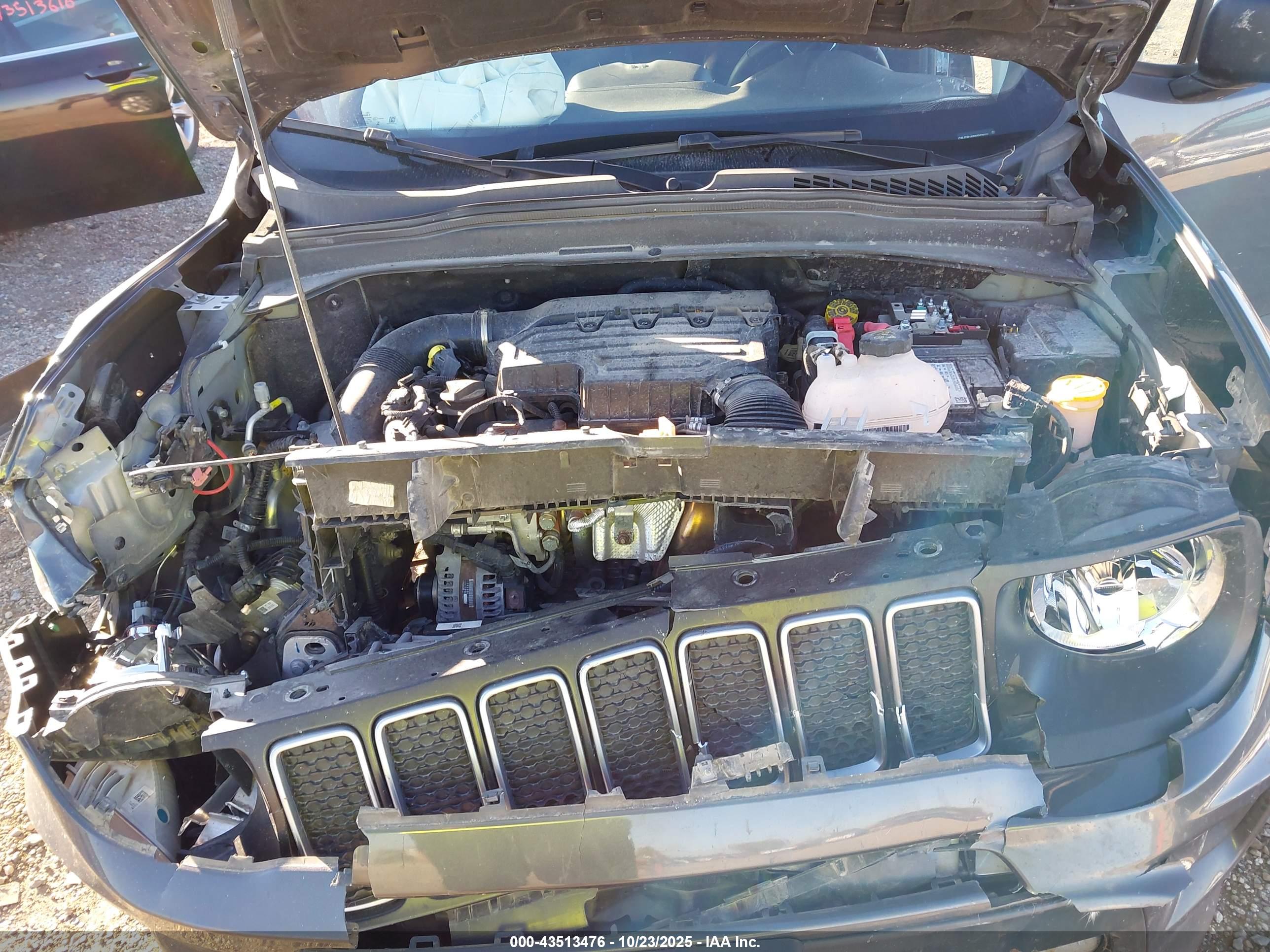 JEEP RENEGADE image 10