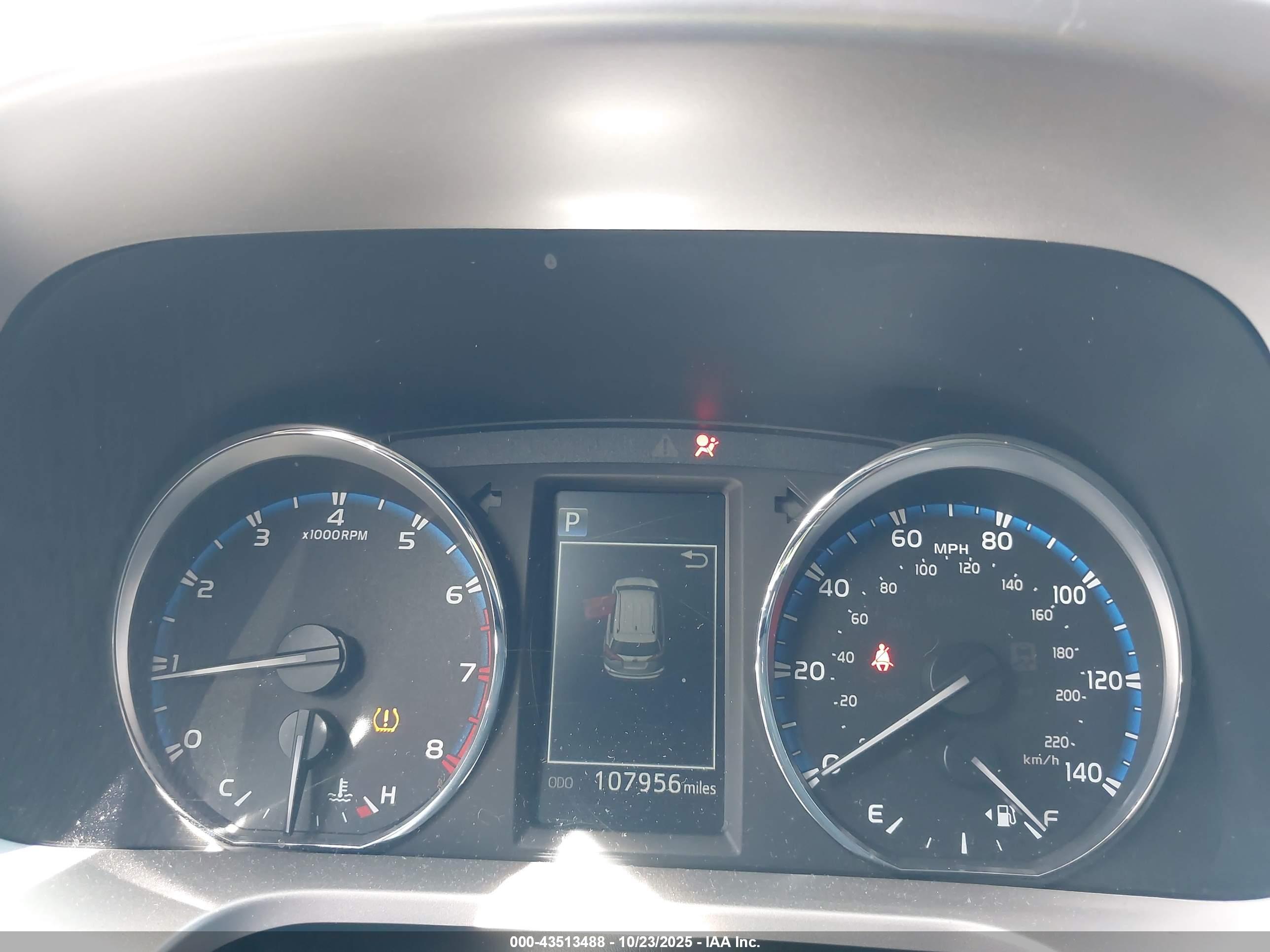 TOYOTA RAV4 image 7