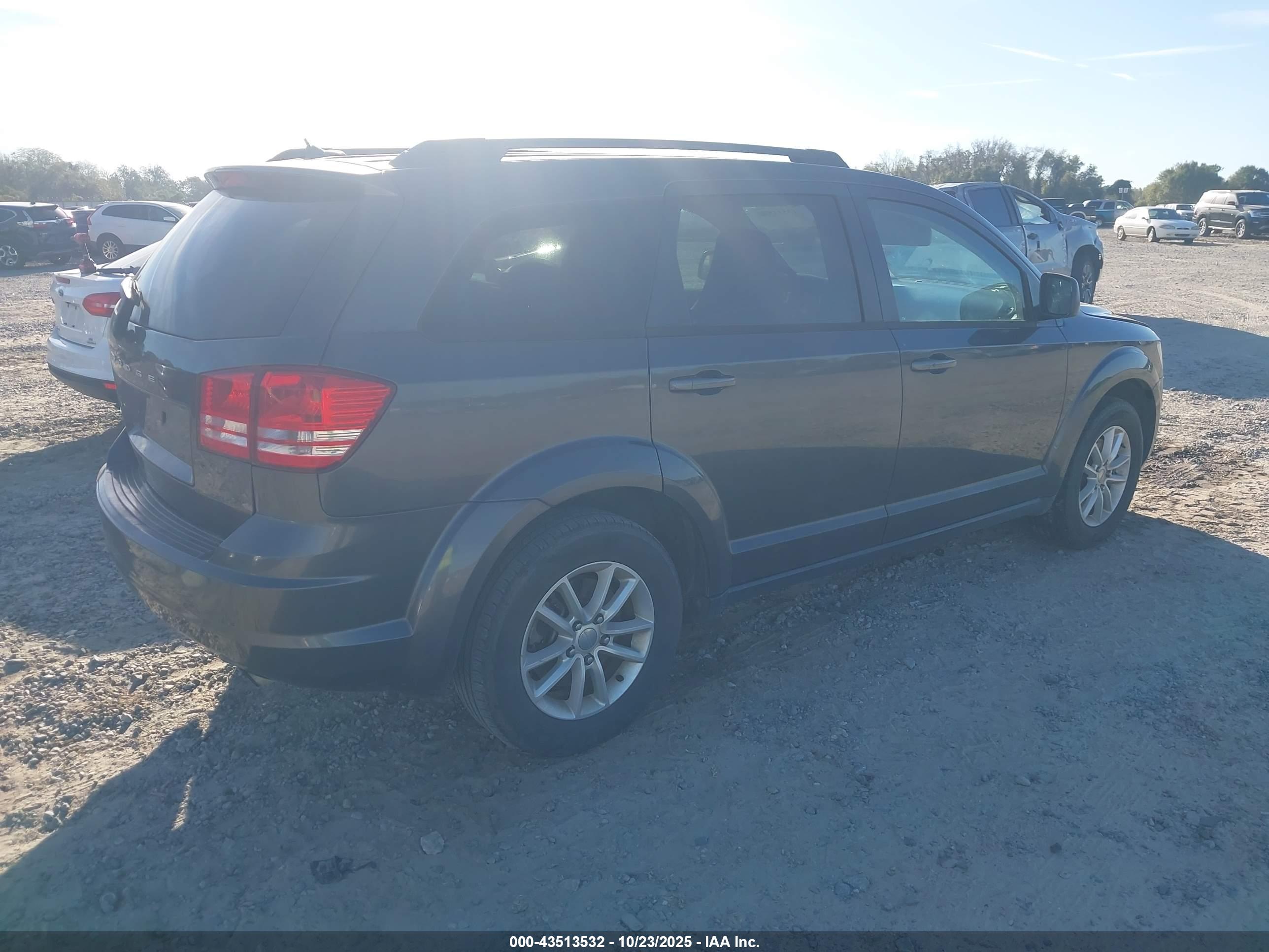 DODGE JOURNEY image 4