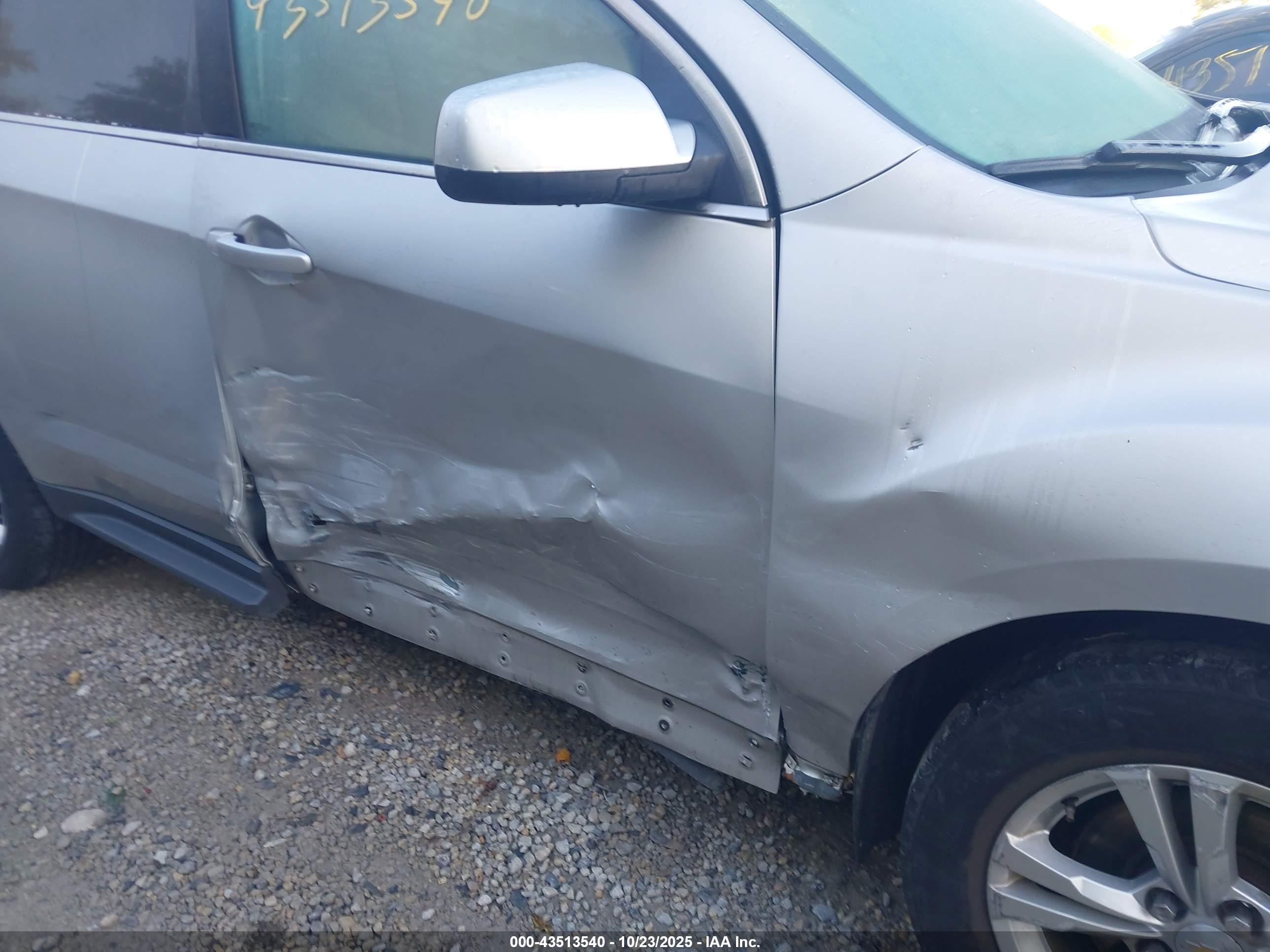 CHEVROLET EQUINOX image 6