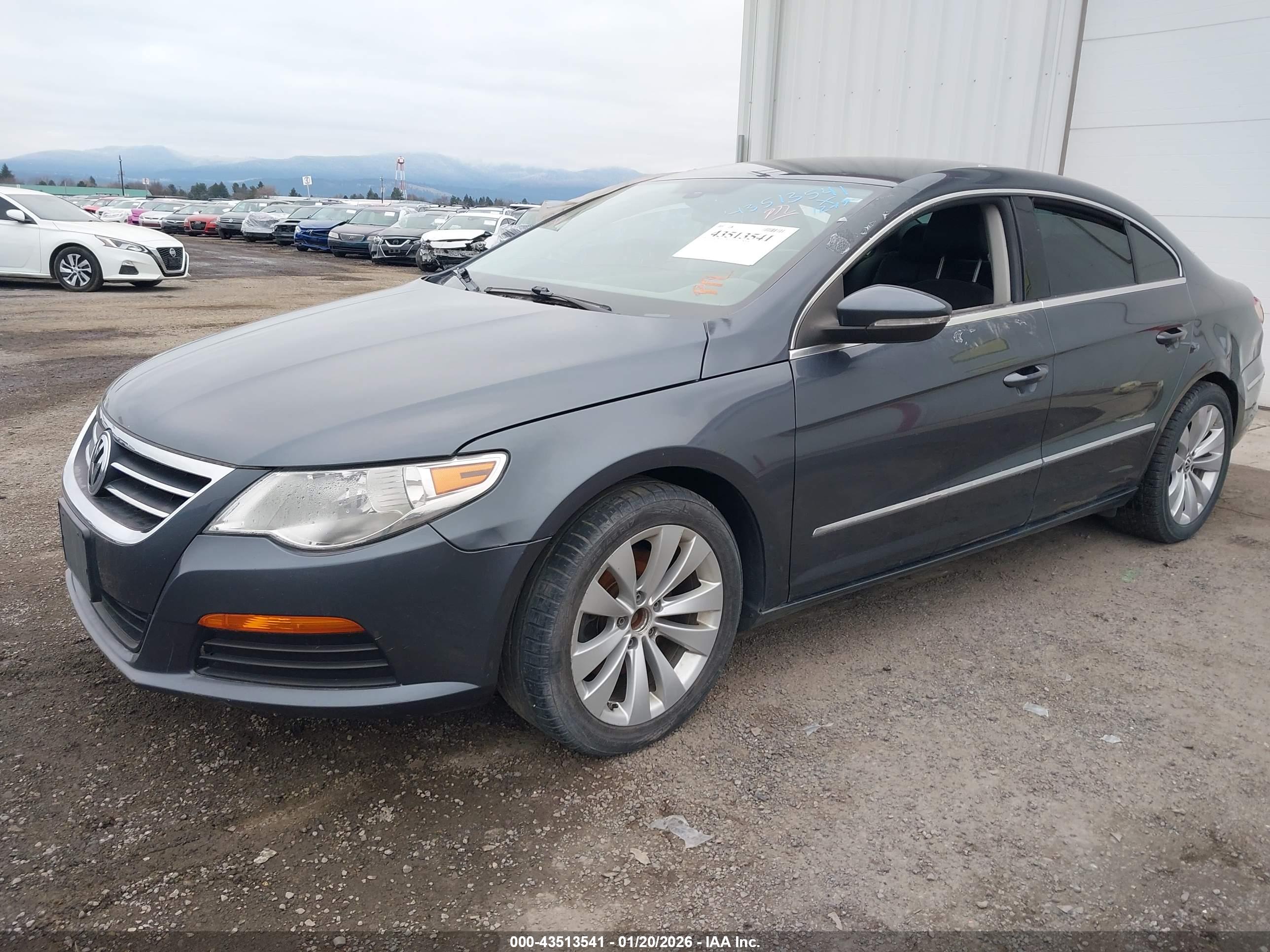 VOLKSWAGEN CC image 2