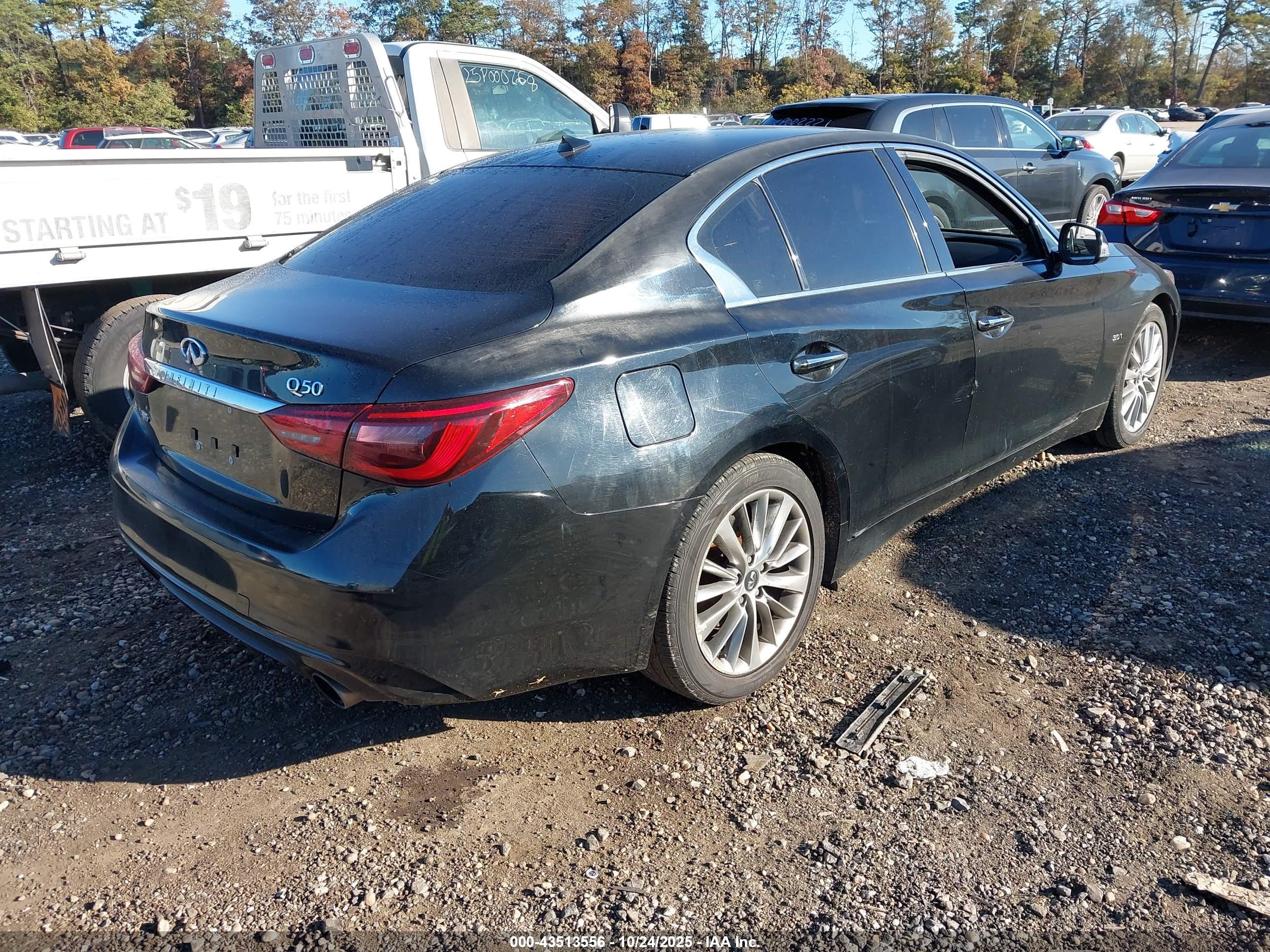 INFINITI Q50 image 4