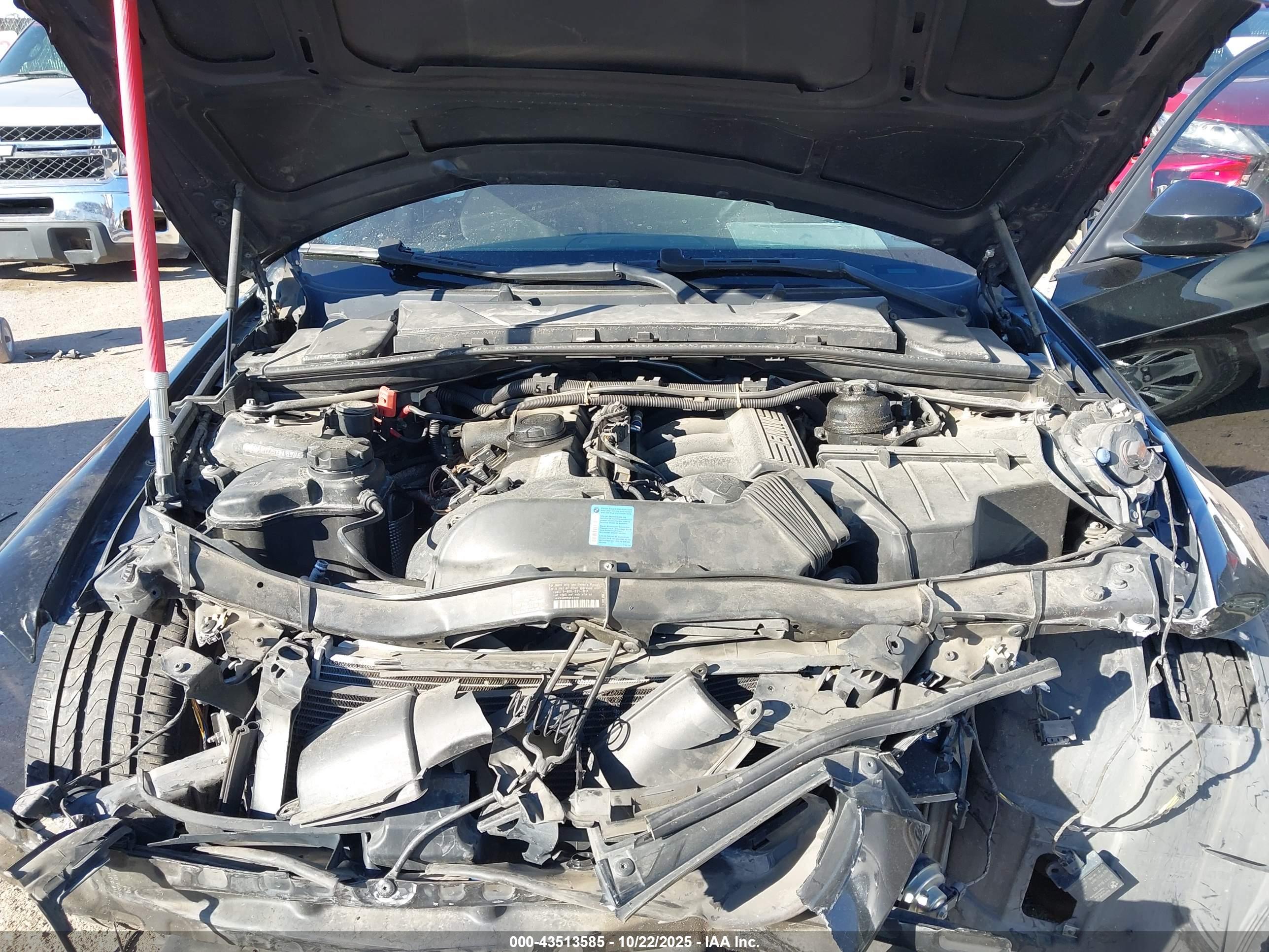 BMW 328I image 10
