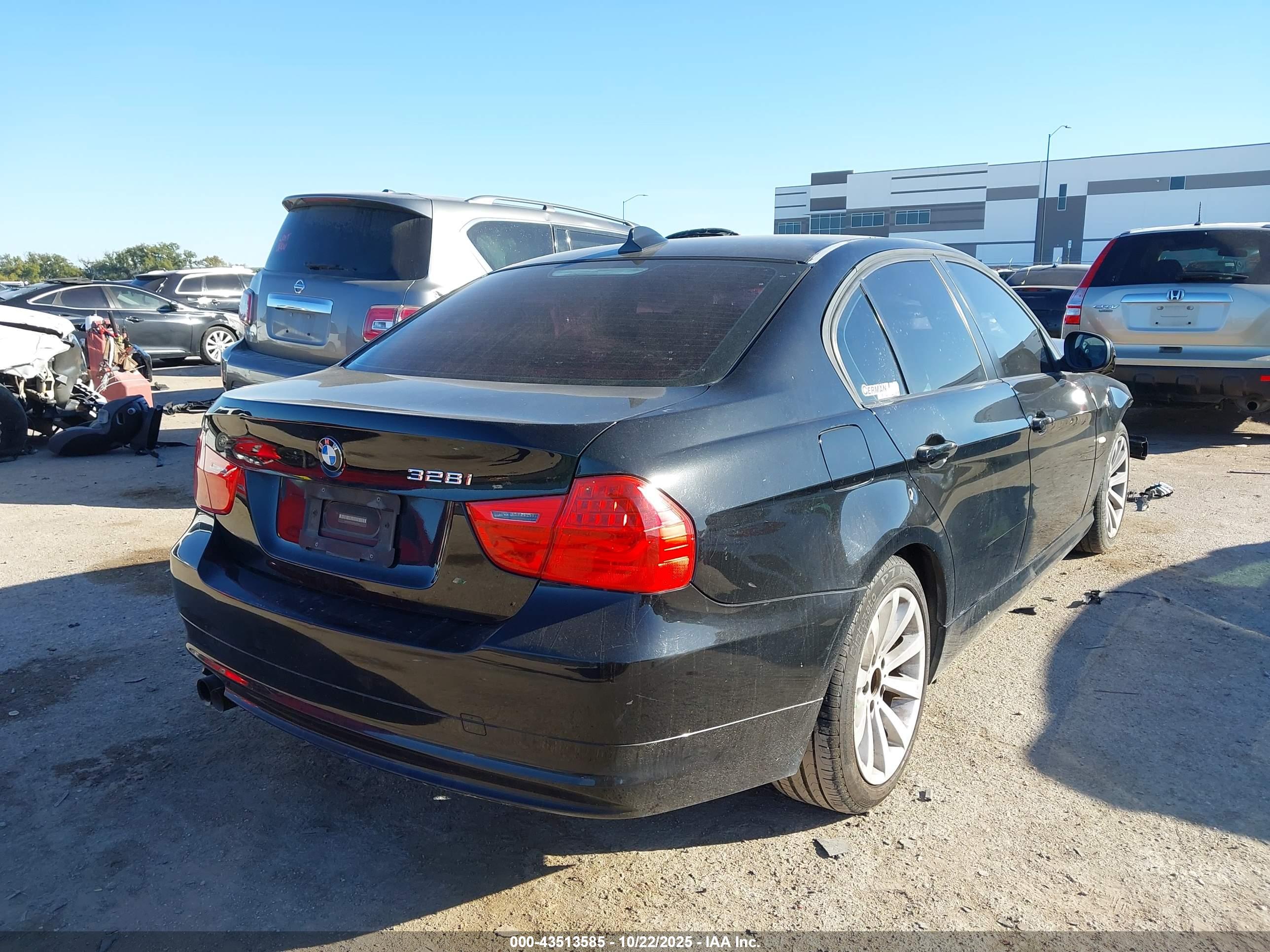 BMW 328I image 4
