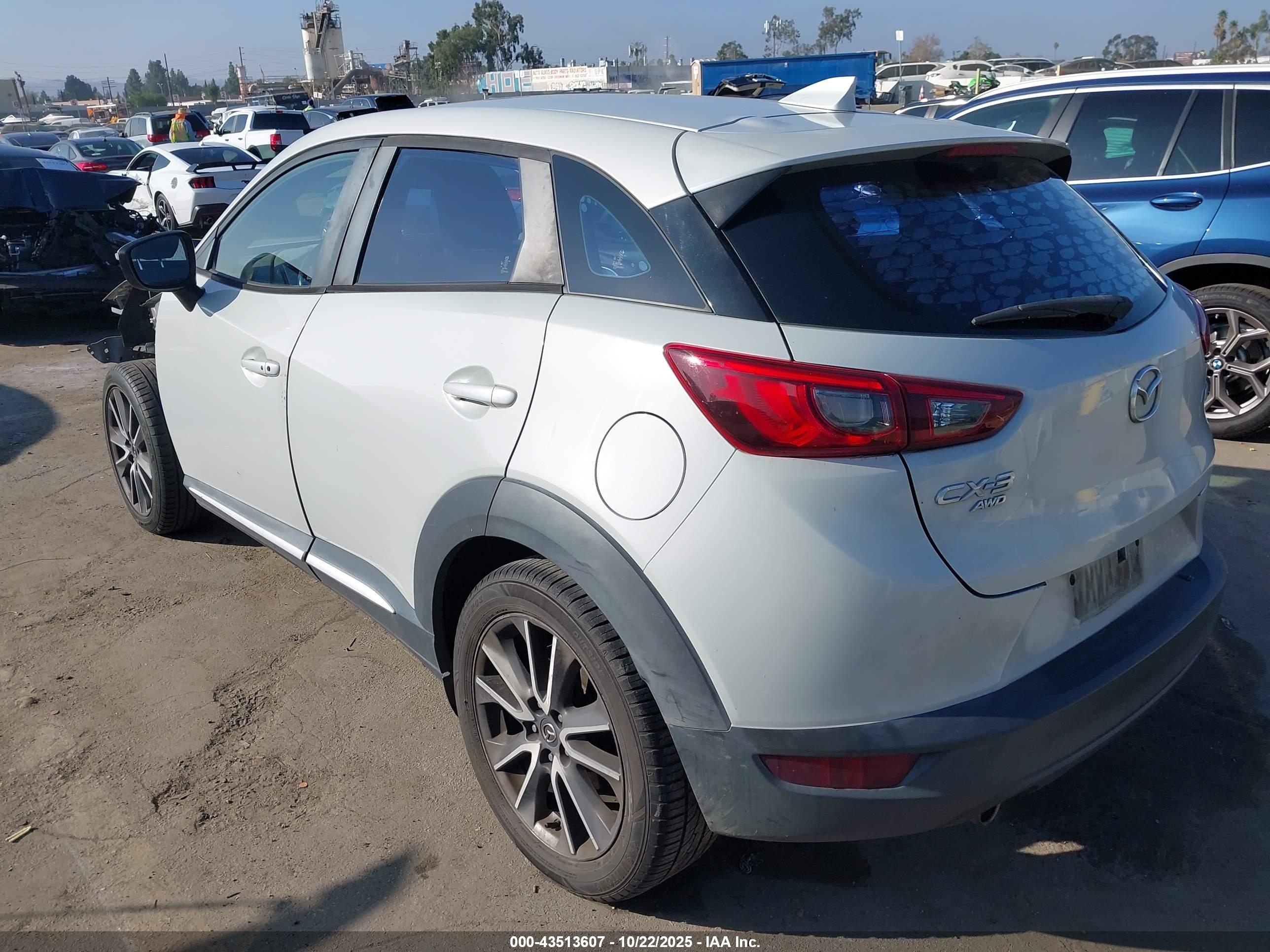 MAZDA CX-3 image 3