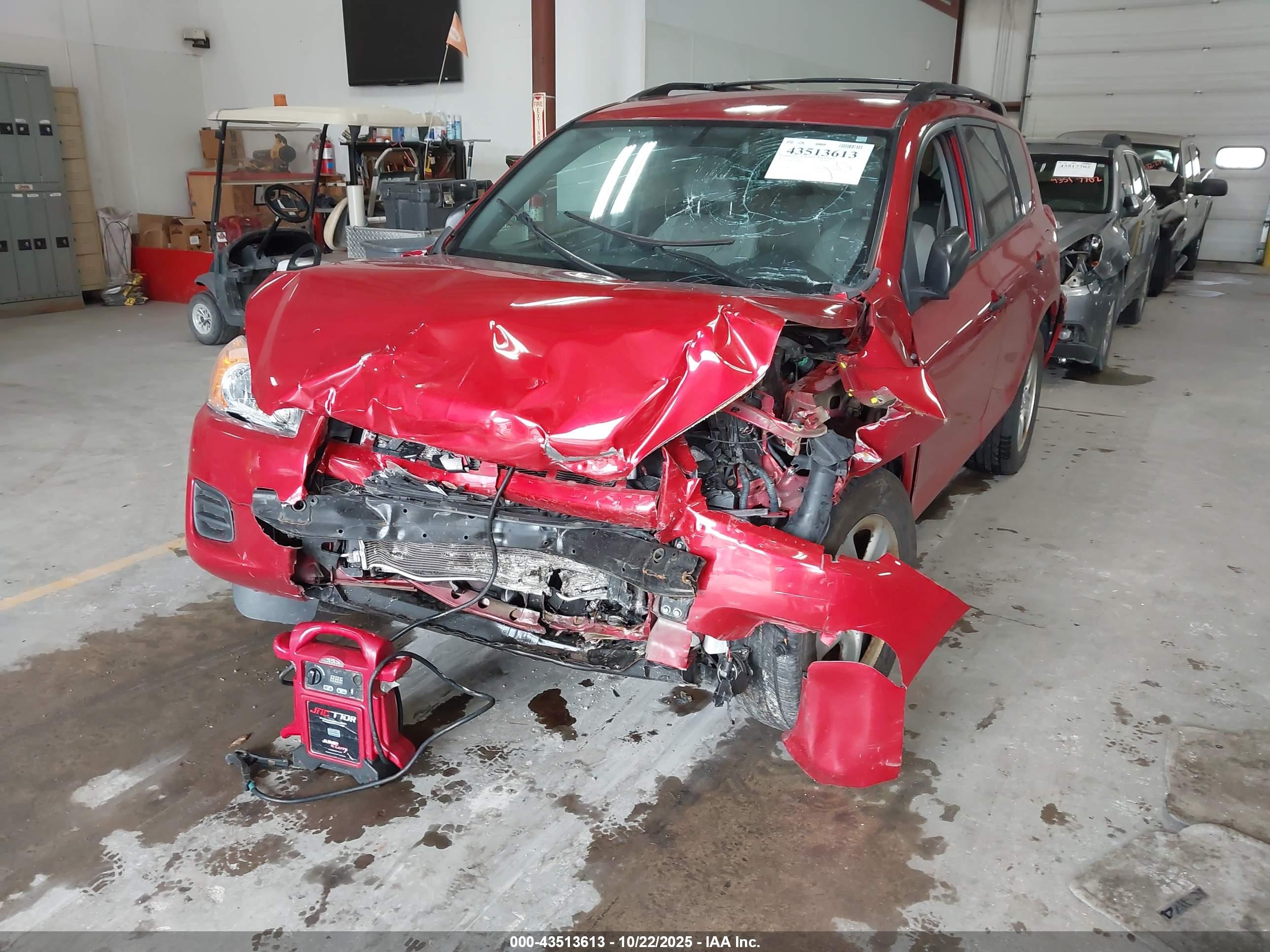 TOYOTA RAV4 image 6