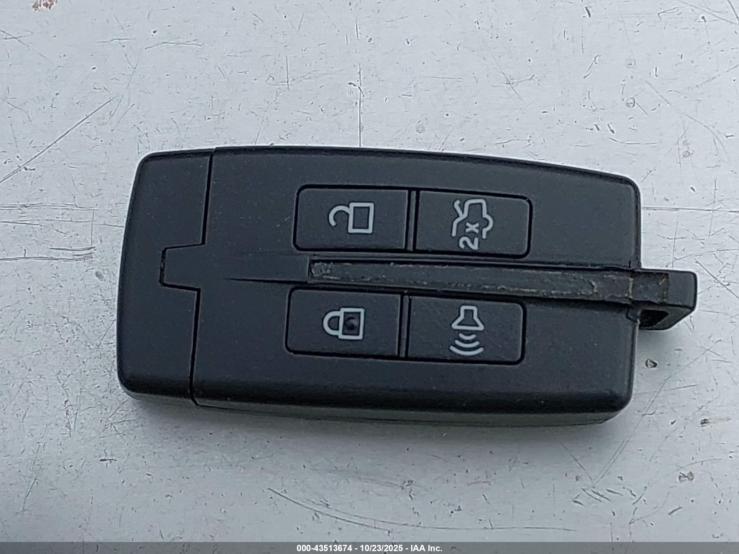 FORD TAURUS image 11