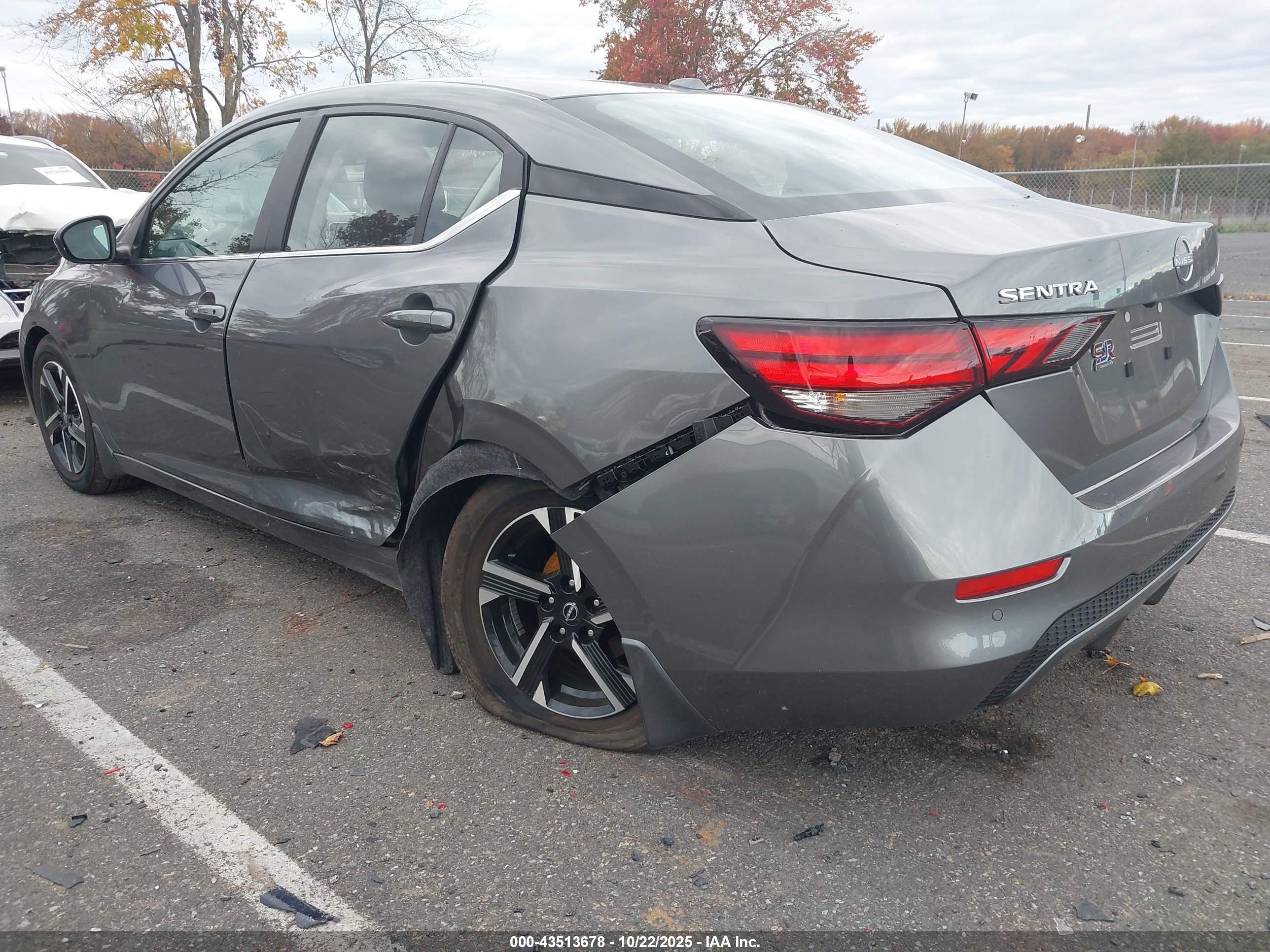 NISSAN SENTRA image 3