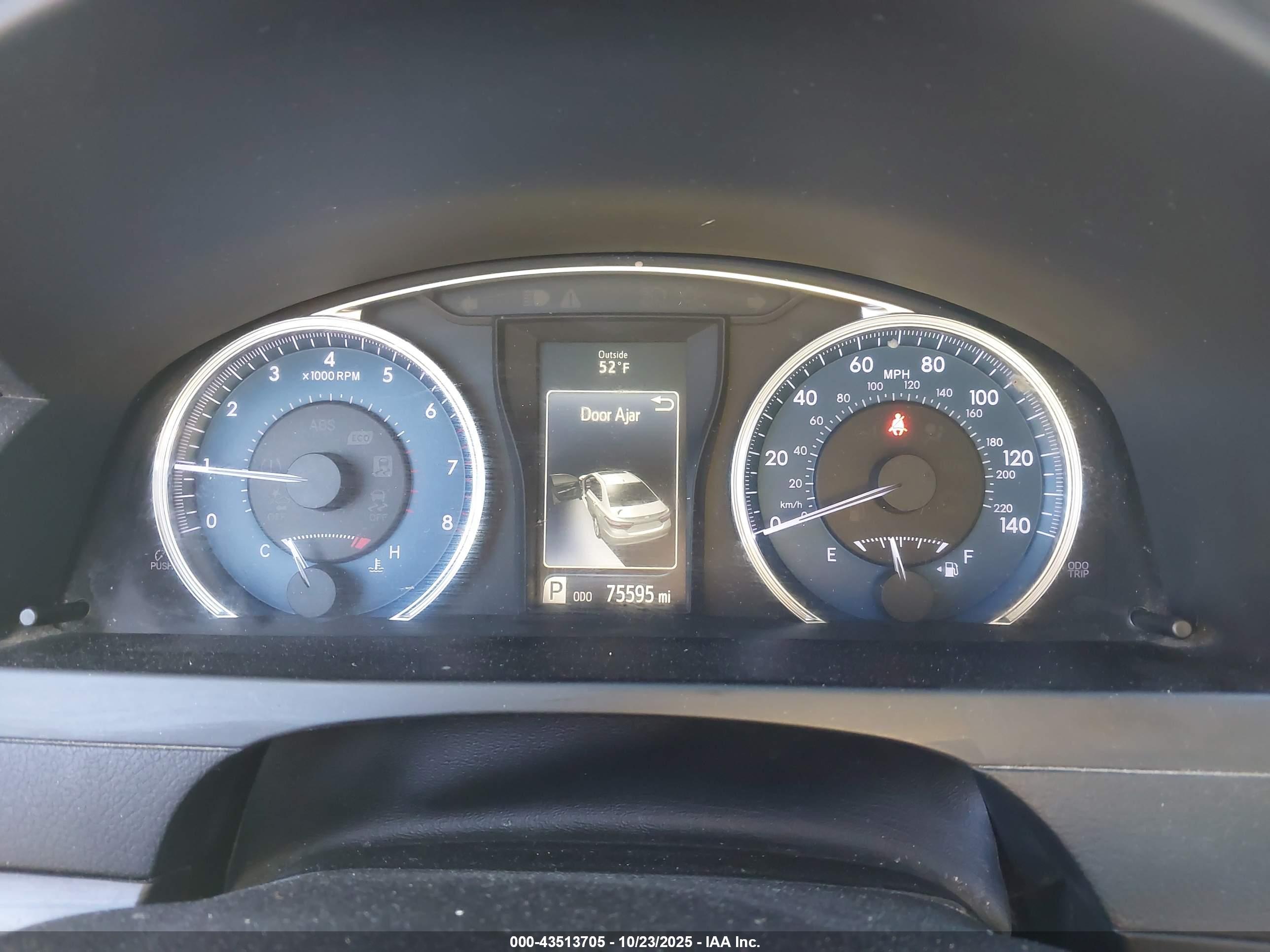 TOYOTA CAMRY image 7