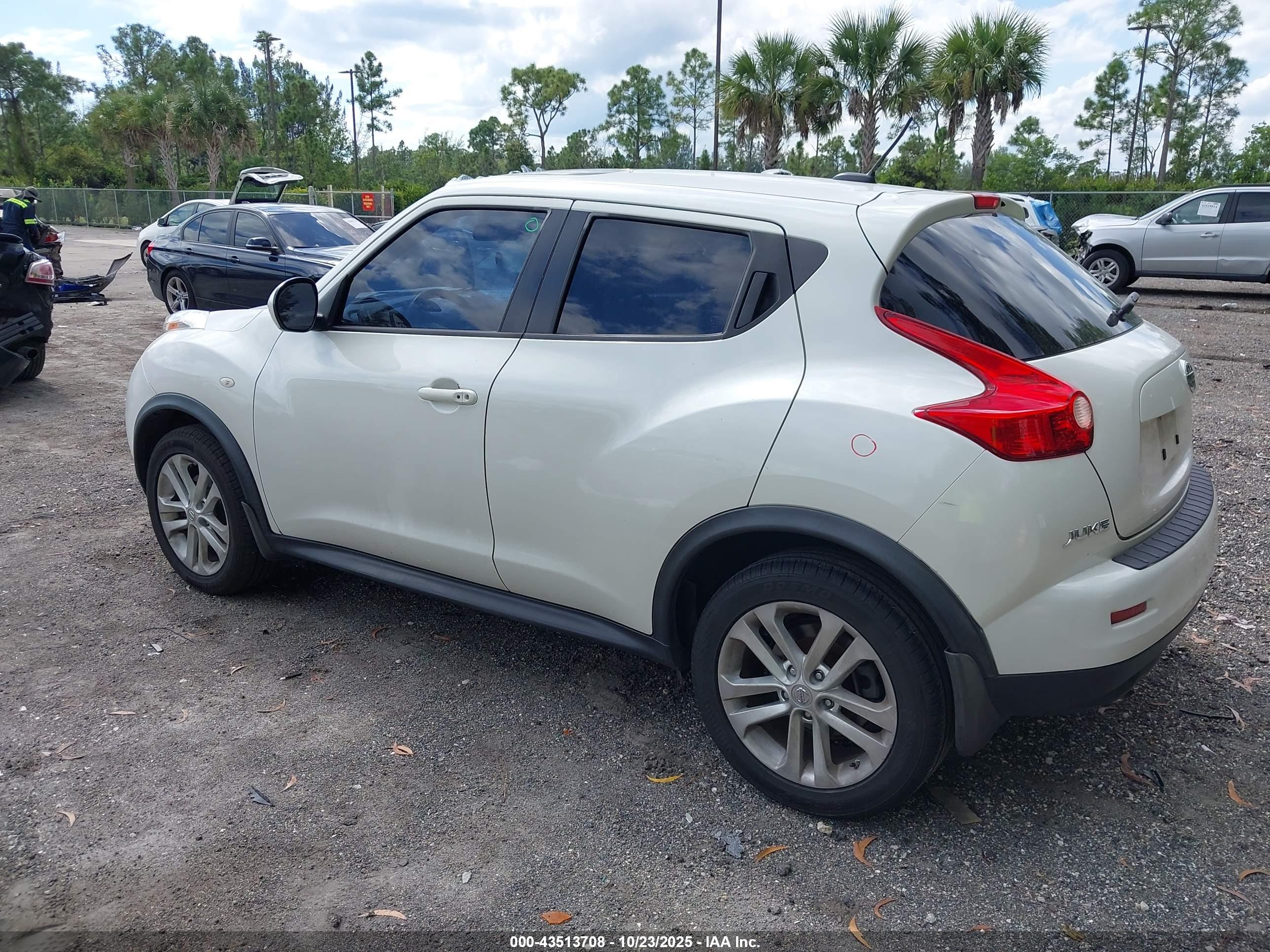NISSAN JUKE image 3