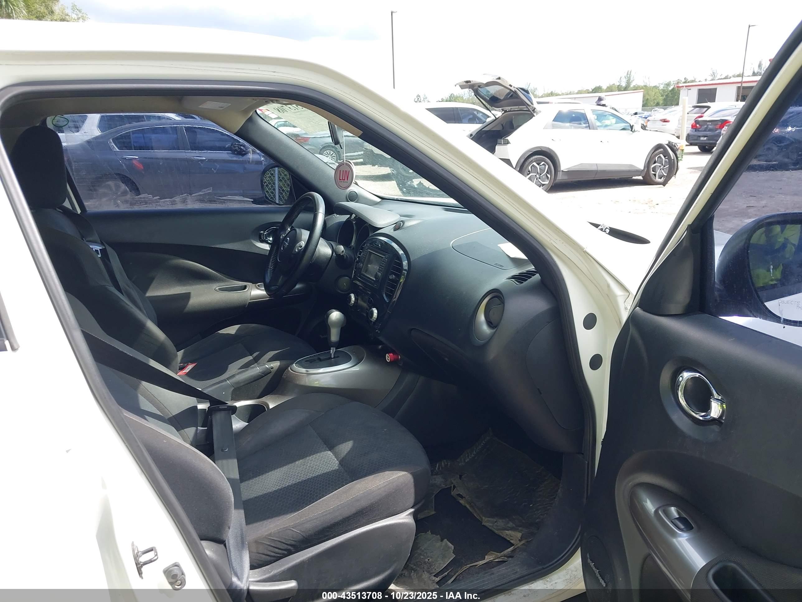 NISSAN JUKE image 5