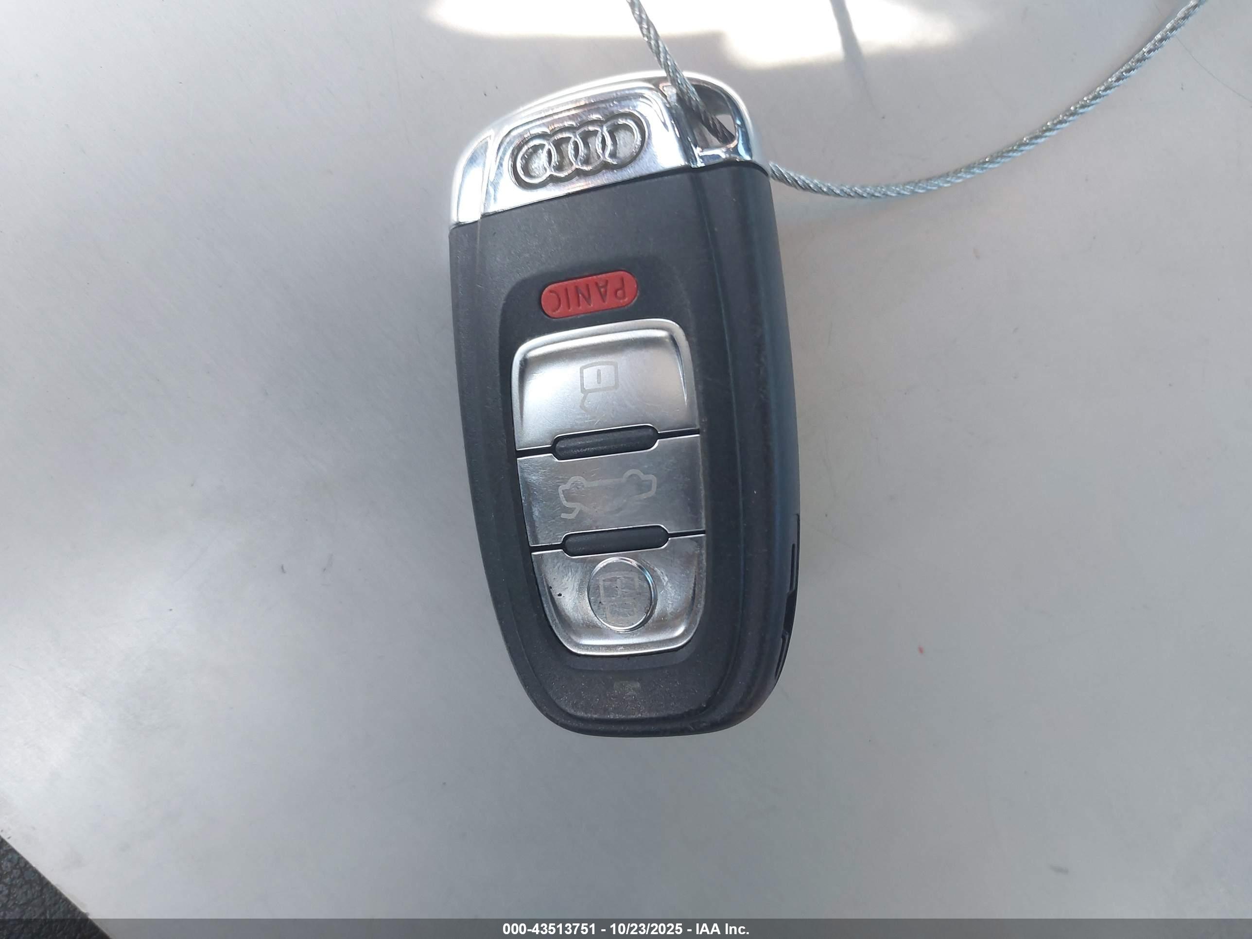 AUDI A4 image 11