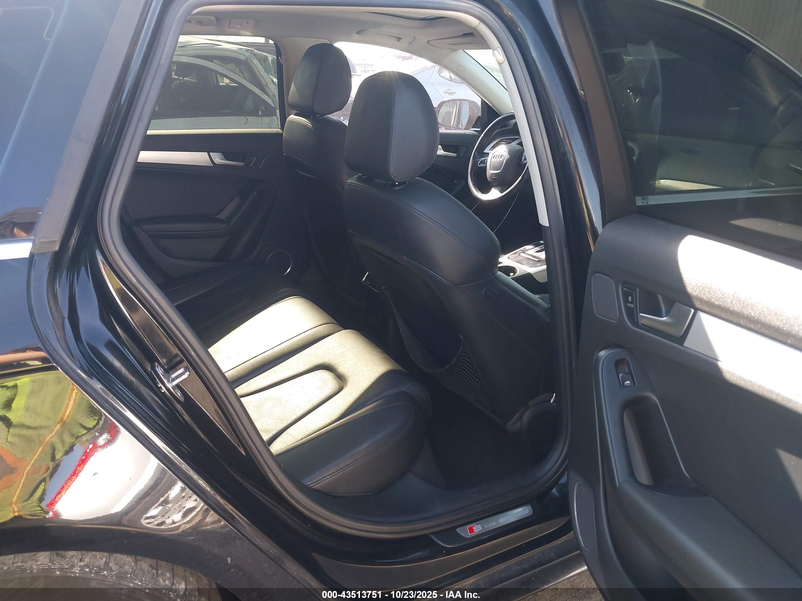 AUDI A4 image 8