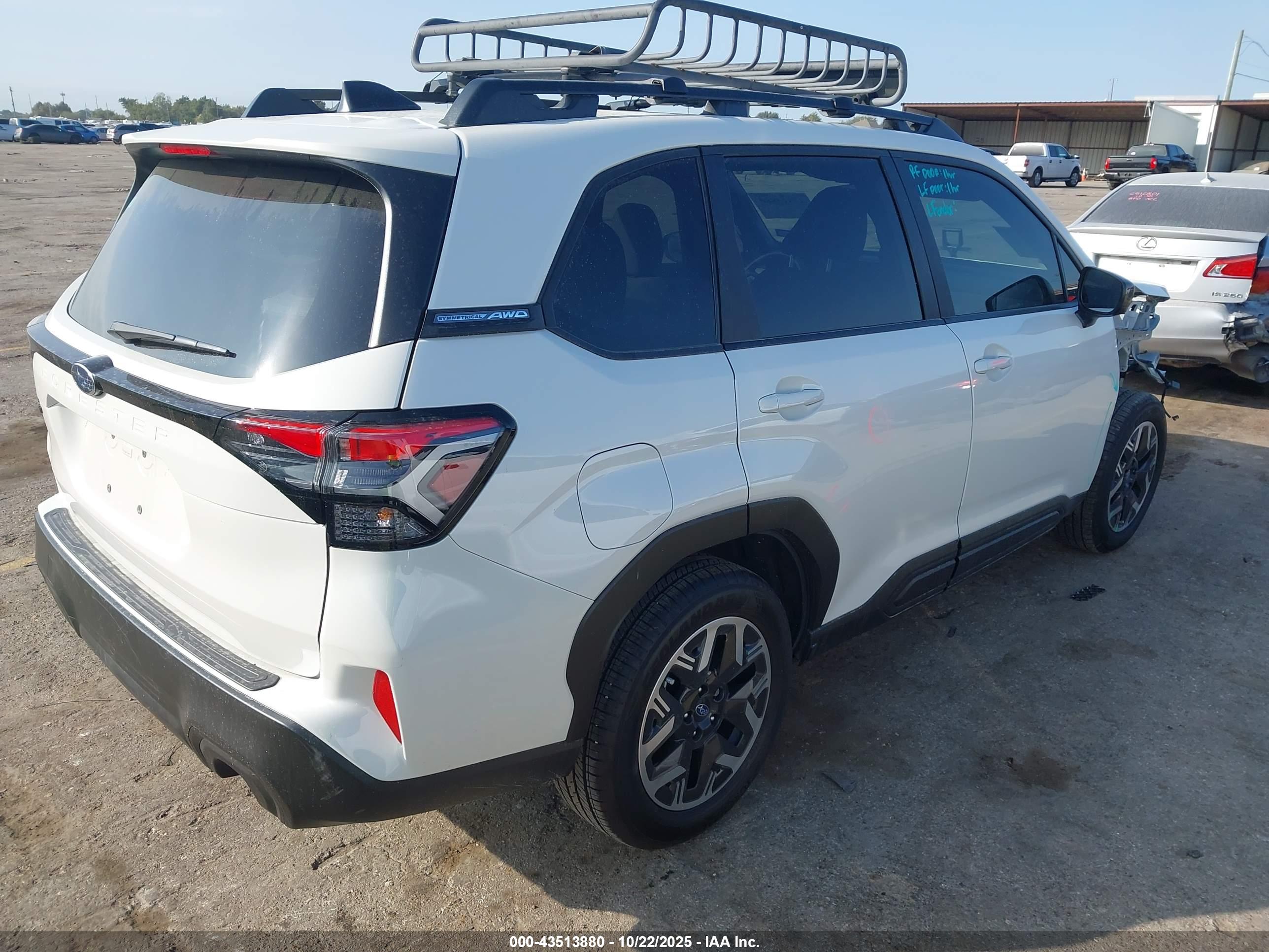 SUBARU FORESTER image 4