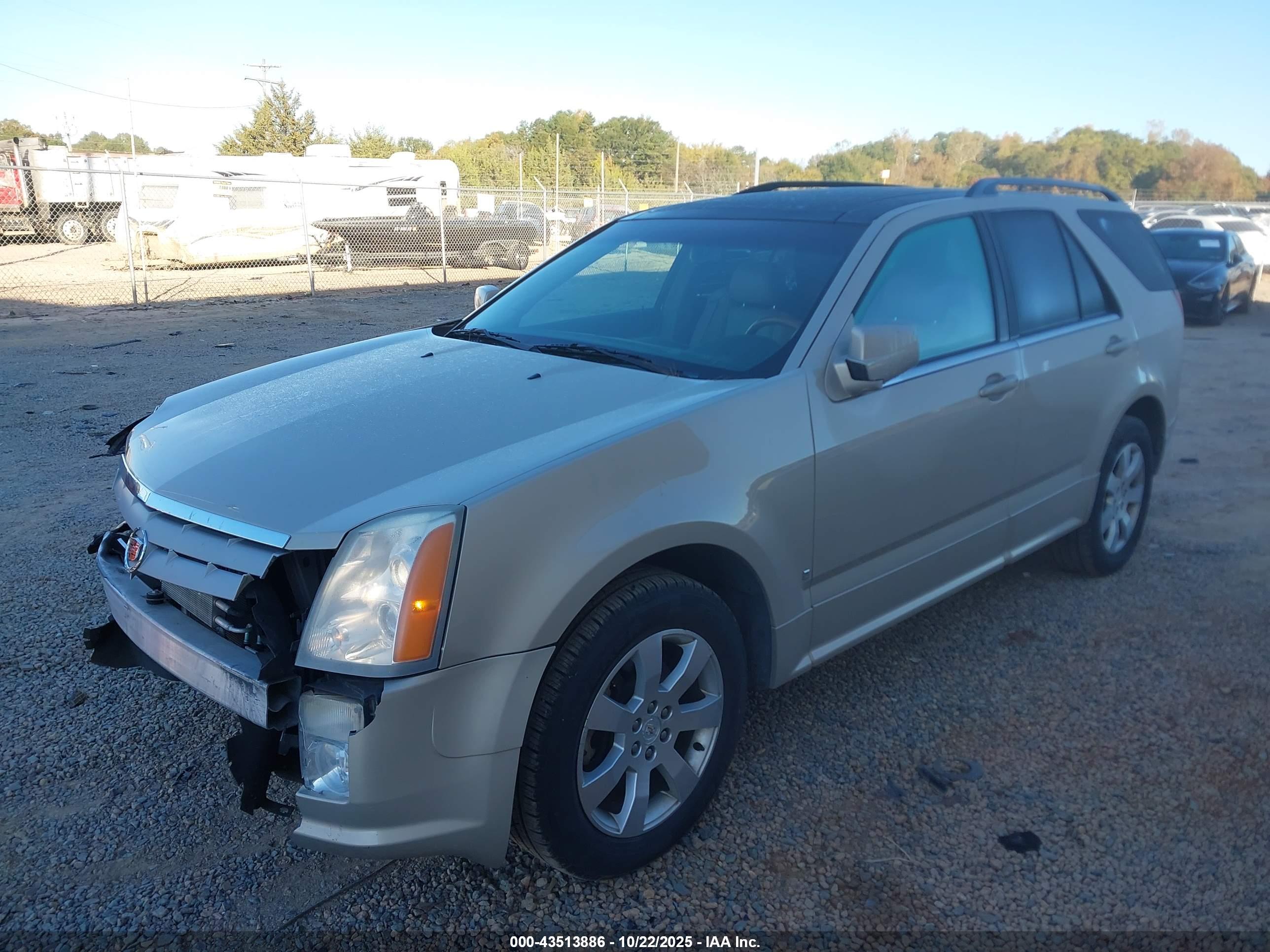 CADILLAC SRX image 2