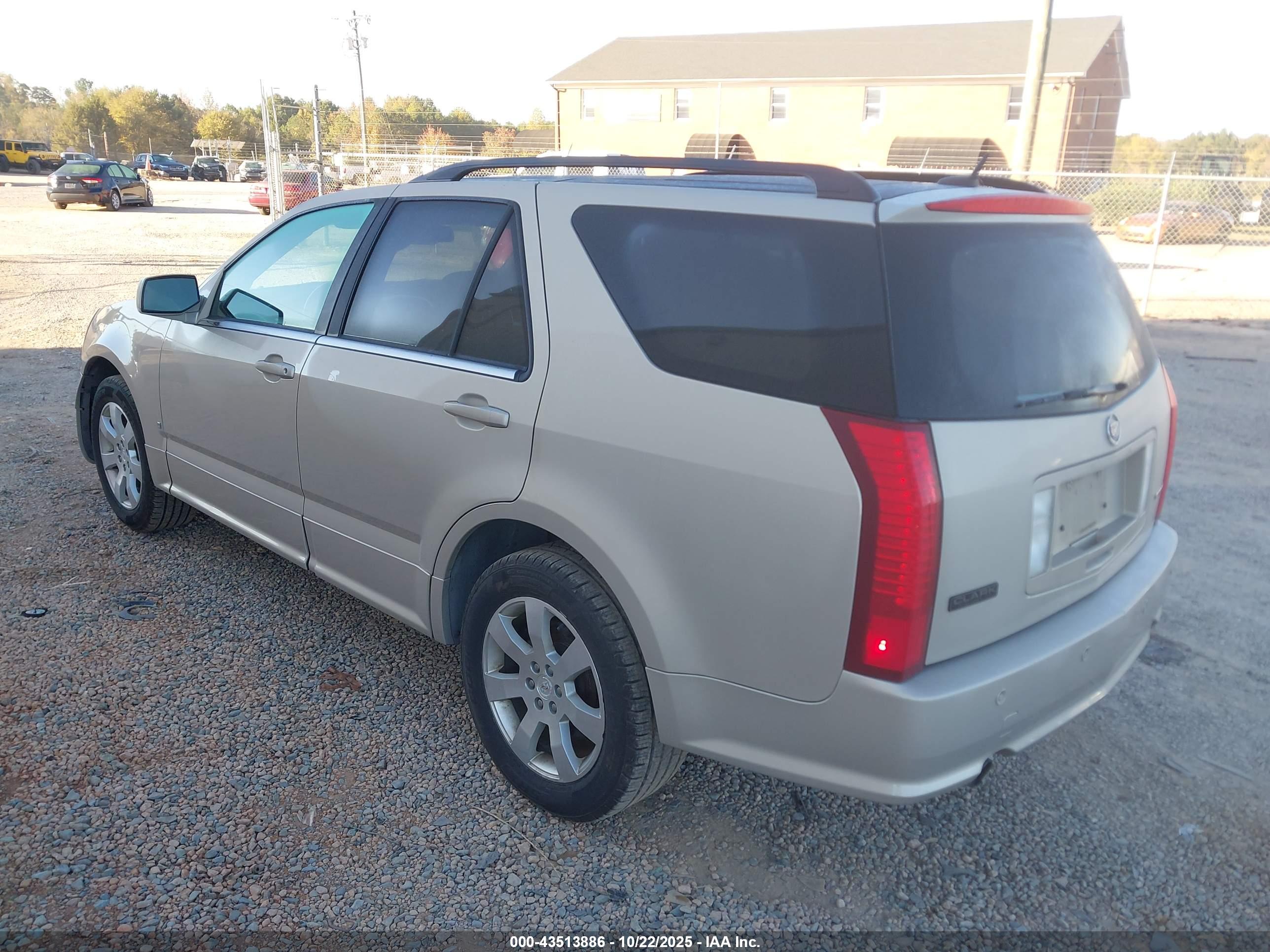 CADILLAC SRX image 3