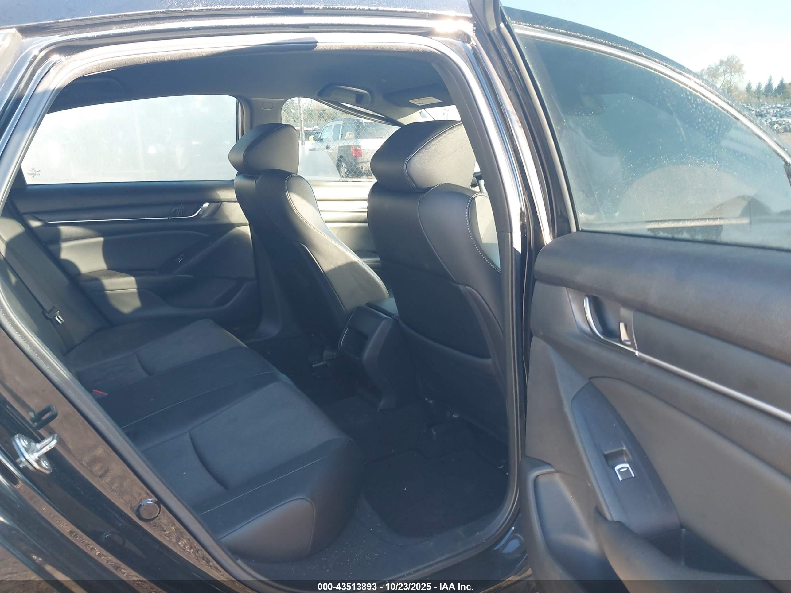 HONDA ACCORD image 8