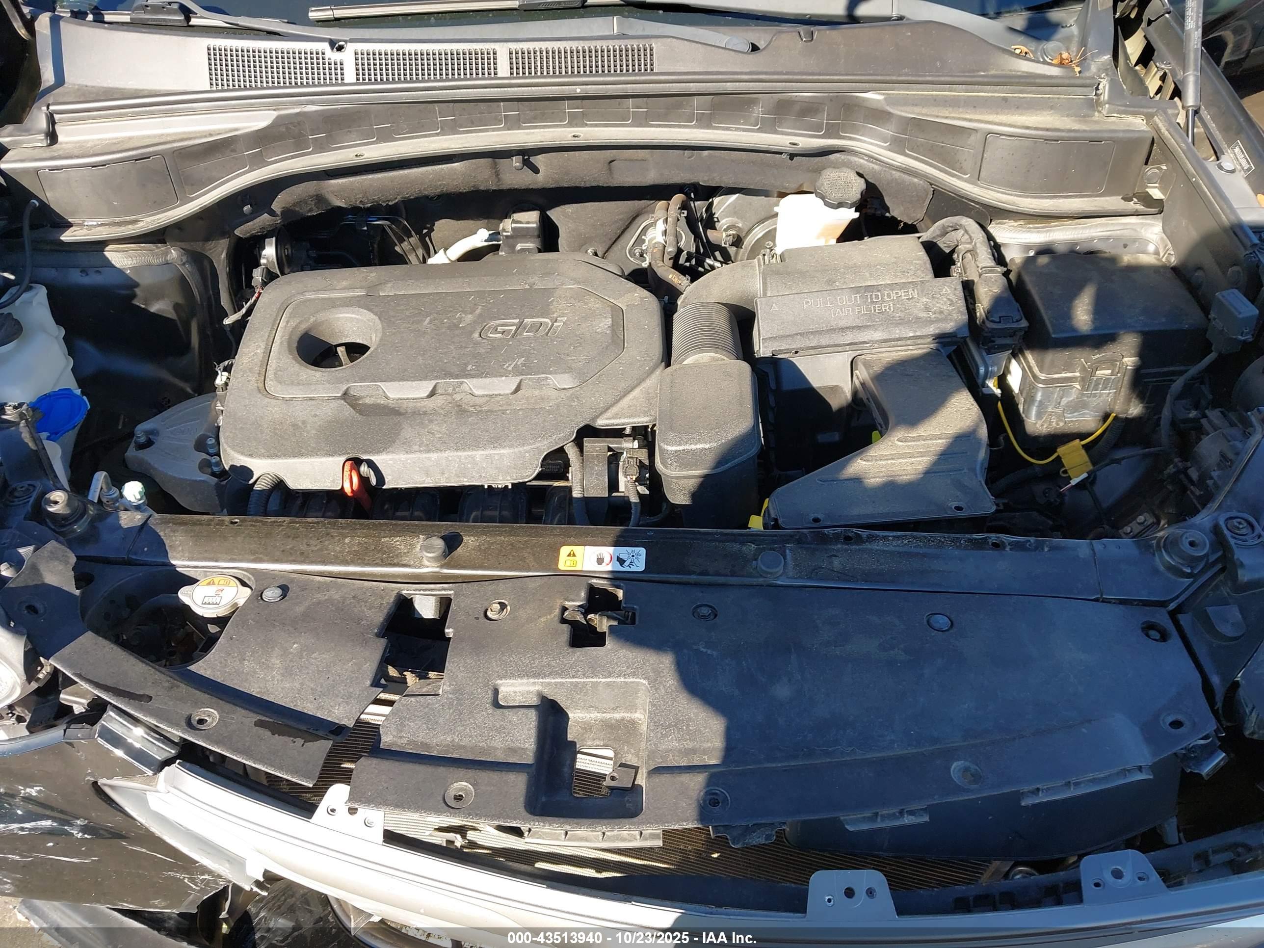 HYUNDAI SANTA image 10