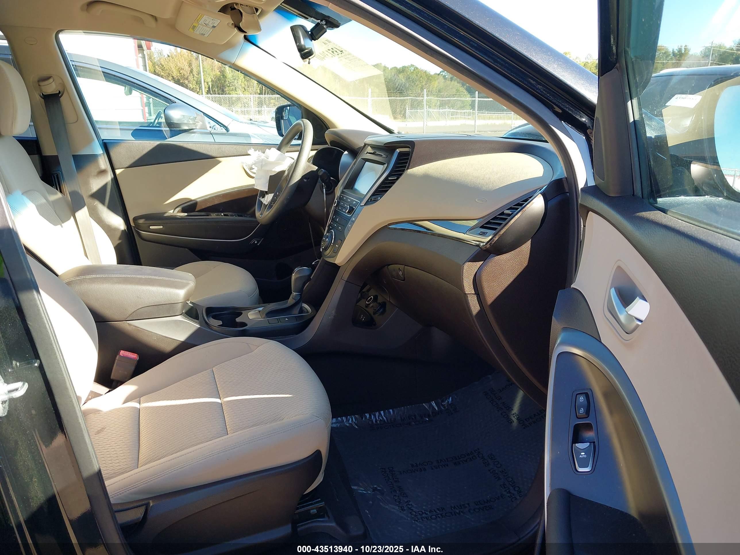 HYUNDAI SANTA image 5