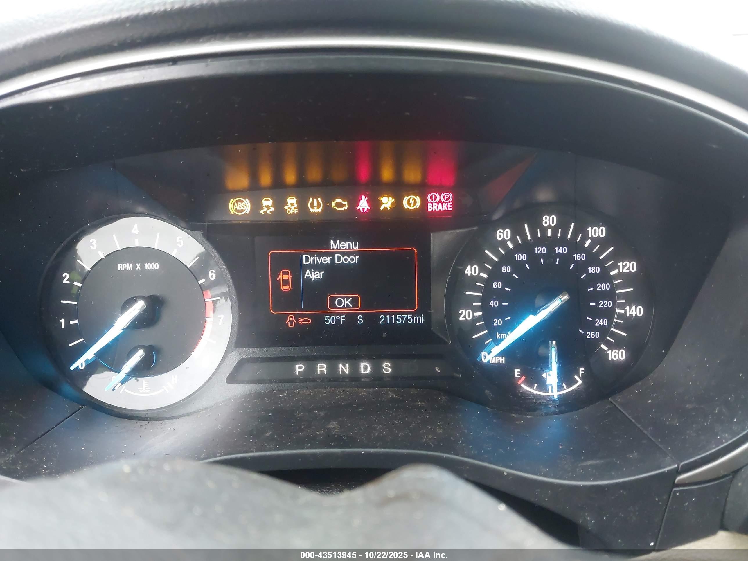 FORD FUSION image 7