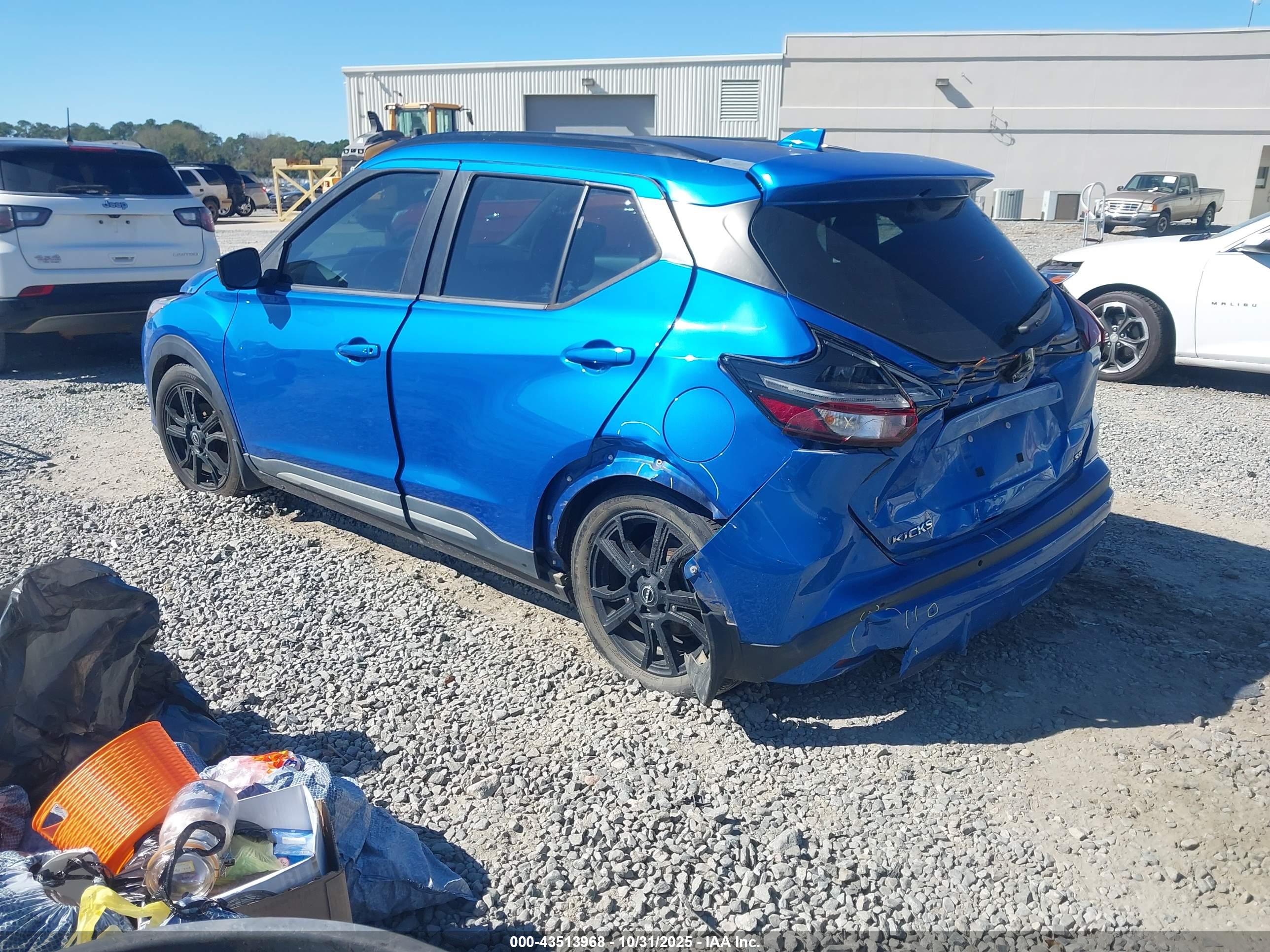 NISSAN KICKS image 3